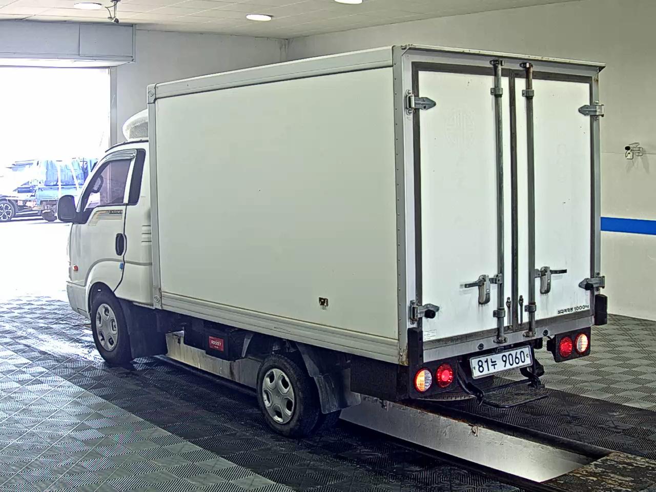 KIA BONGO III CARGO REFRIGERATED BOX TRUCK 2016 - zdjęcie 6