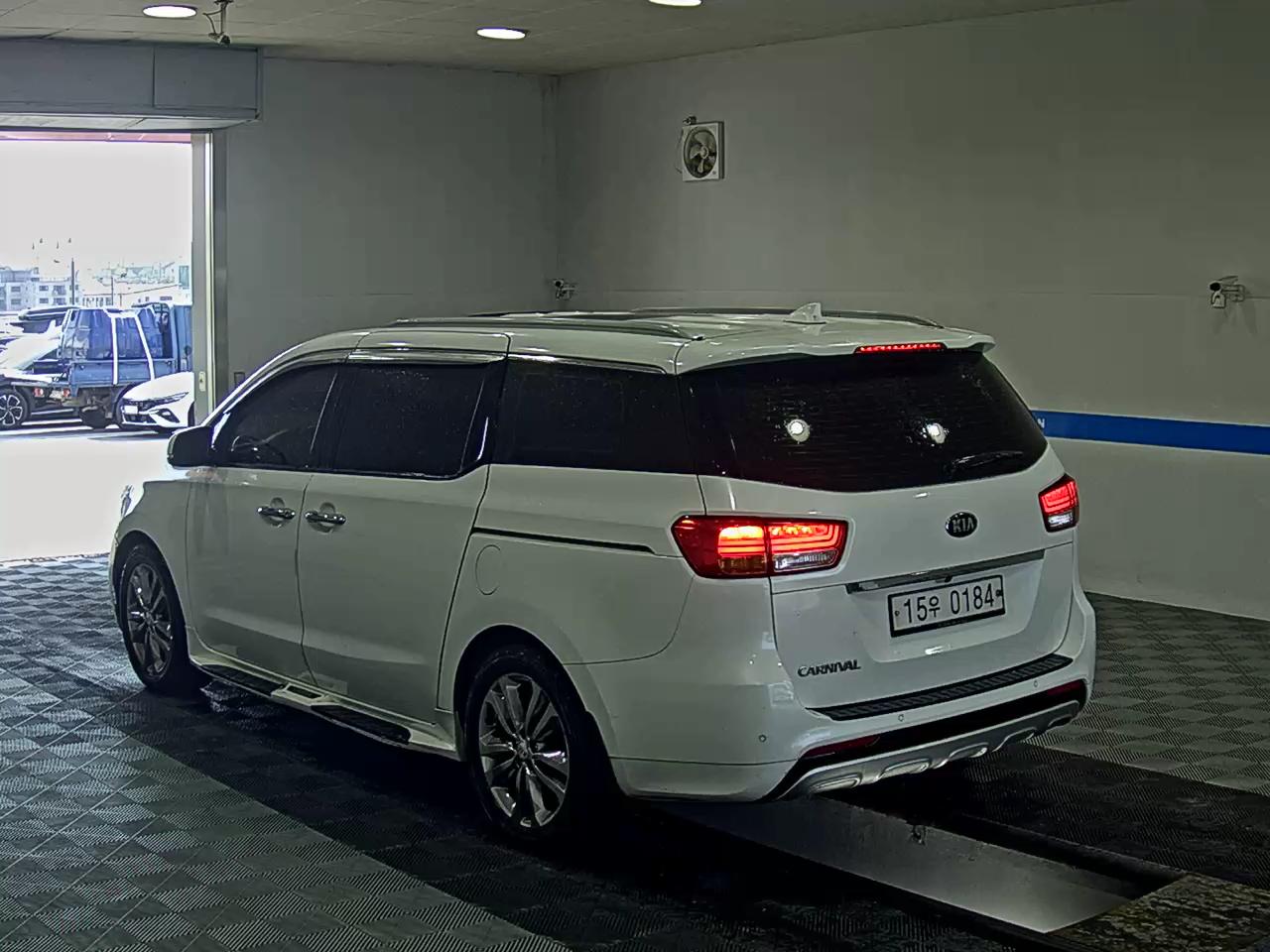 KIA ALL NEW CARNIVAL 9-SEATER DIESEL PRESTIGE 2017 - zdjęcie 6