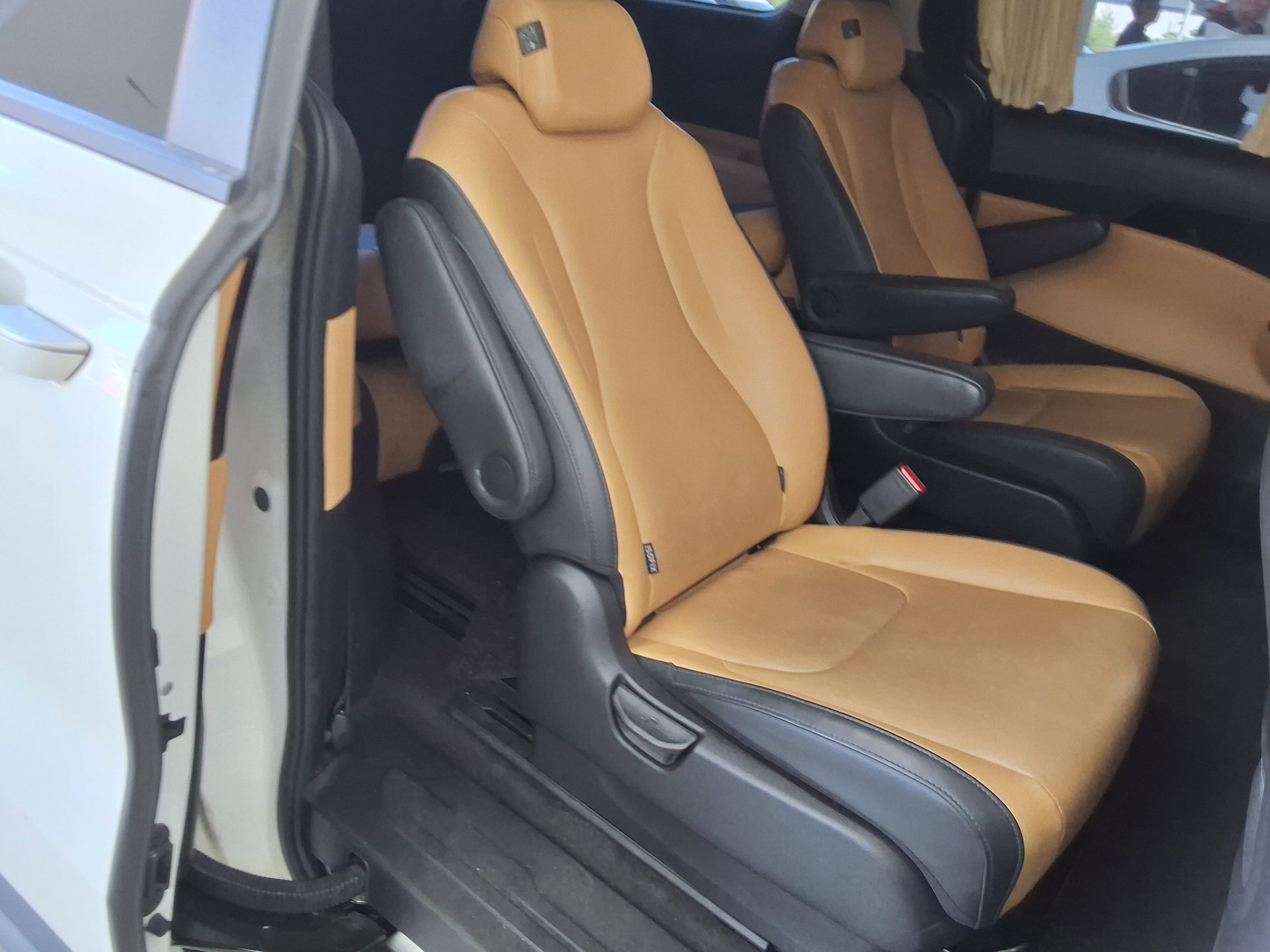KIA NEW CARNIVAL (KA4) 9-SEATER DIESEL PRESTIGE 2022 - zdjęcie 13