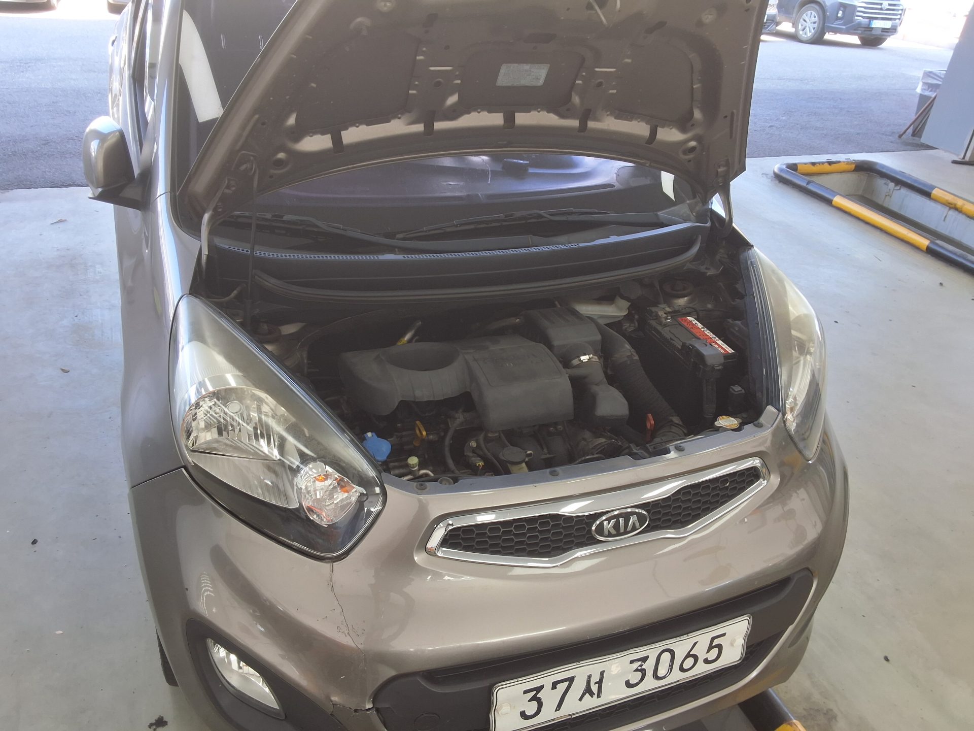 KIA ALL NEW MORNING GASOLINE LUXURY 2012 - zdjęcie 18
