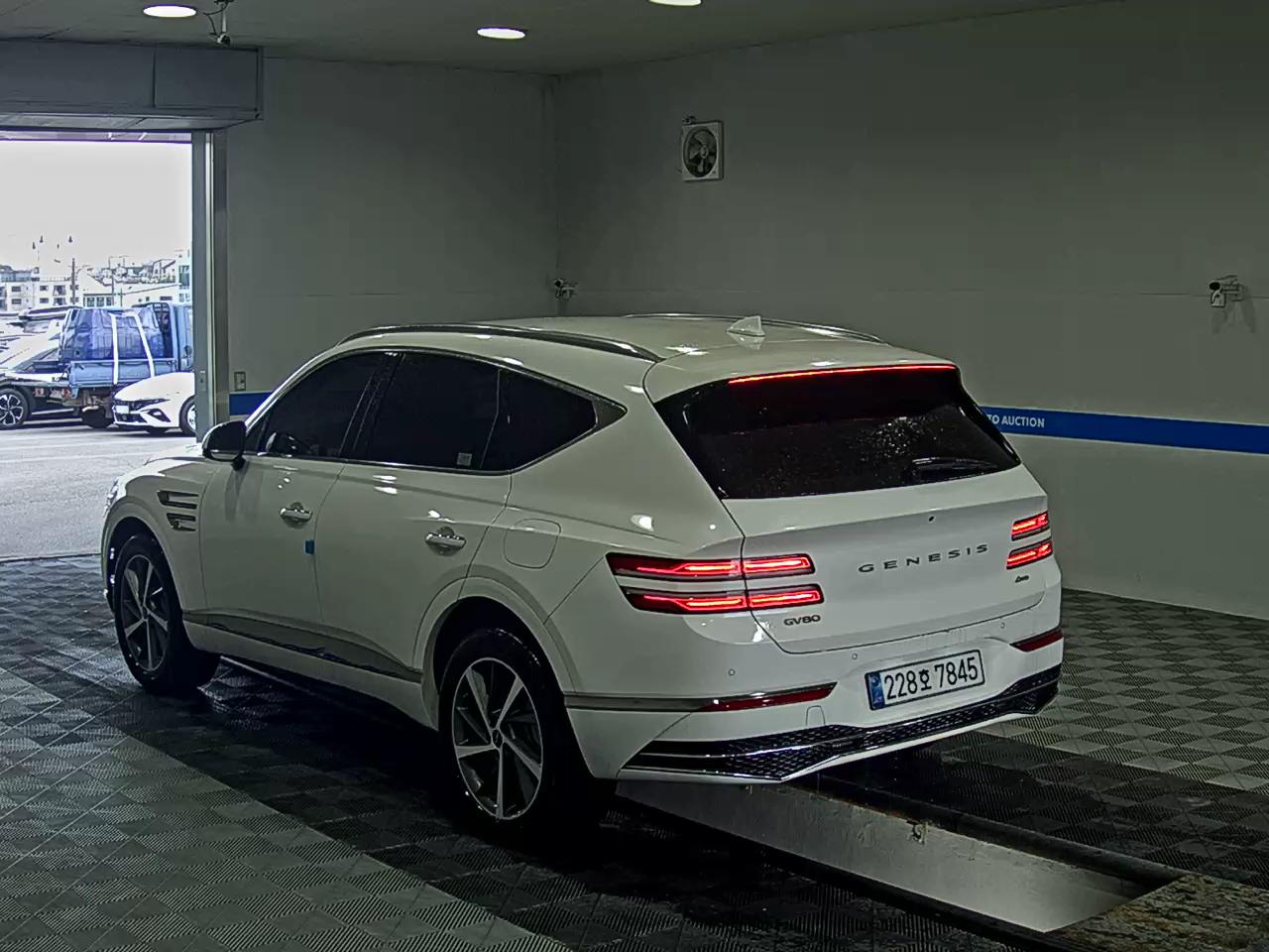 GENESIS NEW GV80 2.5 GASOLINE AWD BASE MODEL 2025 - zdjęcie 6