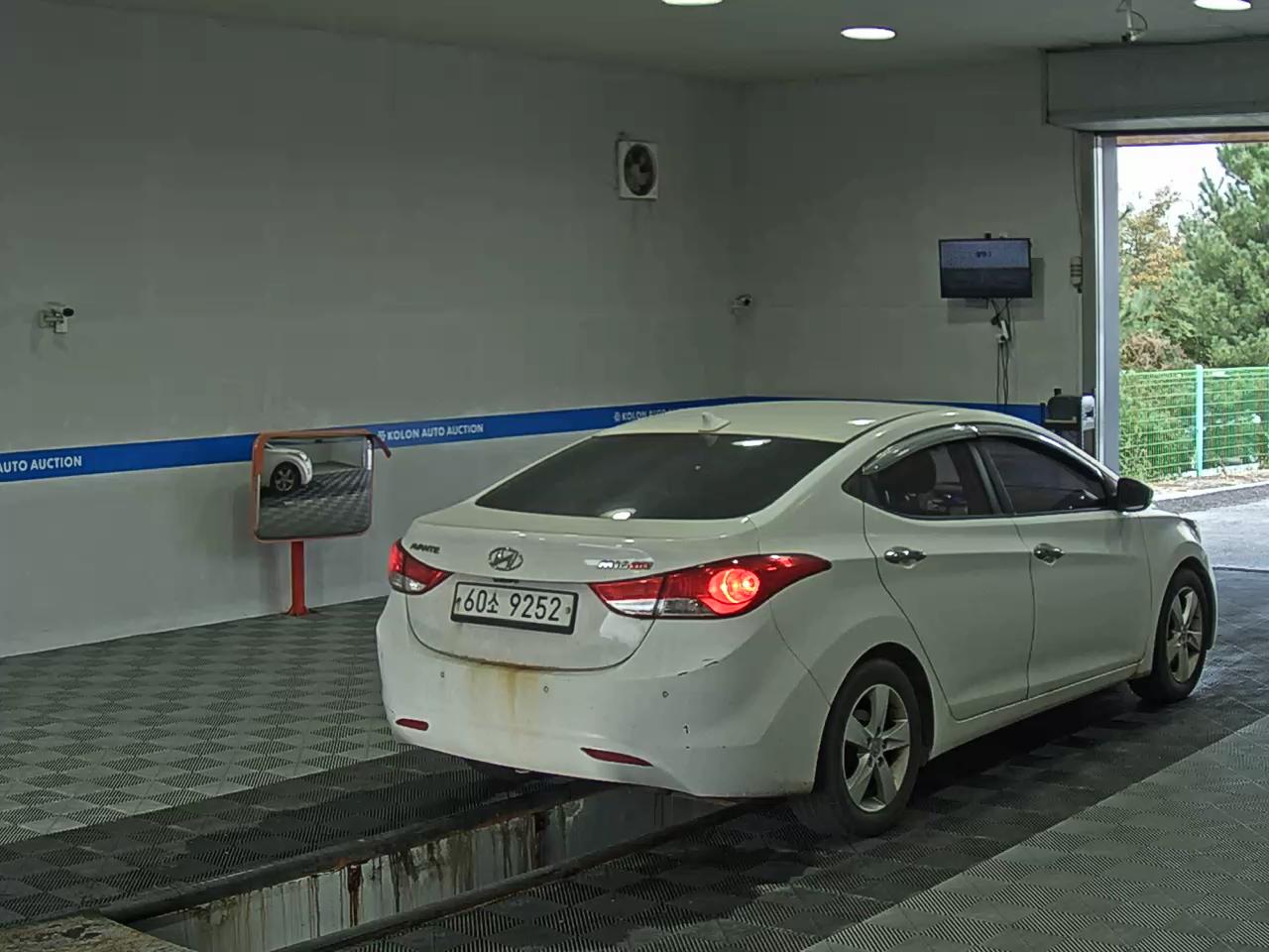 HYUNDAI AVANTE MD M16 GDi PREMIER 2012 - zdjęcie 5