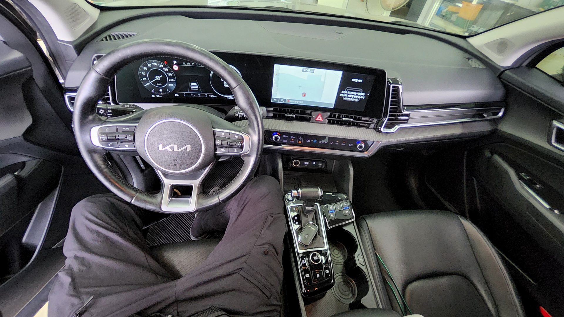 KIA THE ALL NEW SPORTAGE 2.0 DIESEL 2WD PRESTIGE 2022 - zdjęcie 11