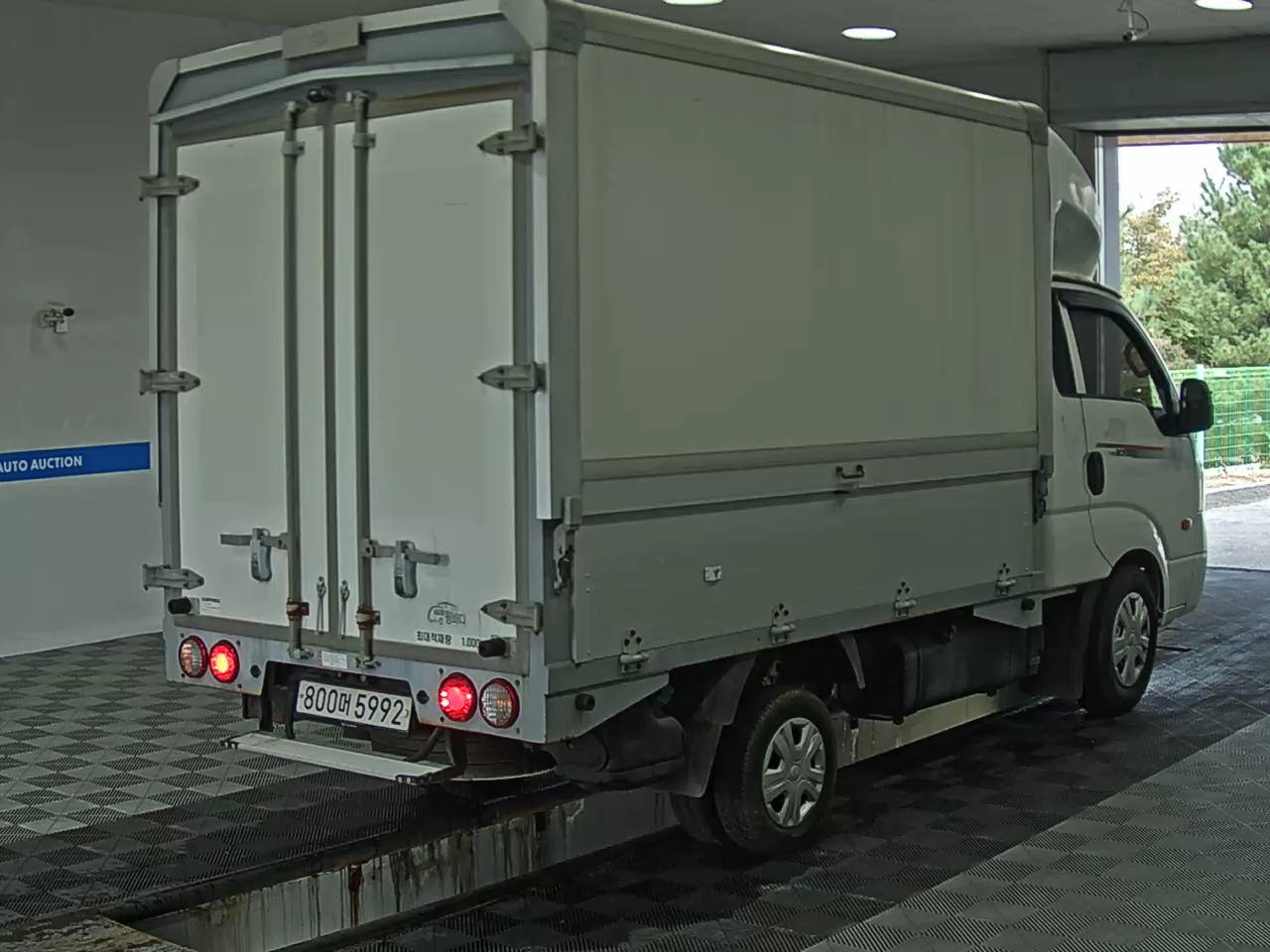 KIA THE NEW BONGO III CARGO WING BODY MANUAL 2022 - zdjęcie 5