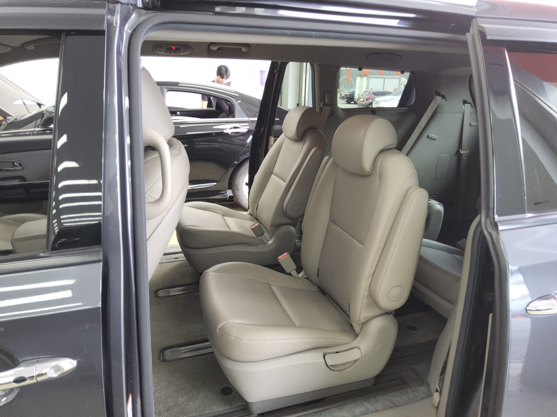 KIA ALL NEW CARNIVAL 9-SEATER DIESEL PRESTIGE 2017 - zdjęcie 12