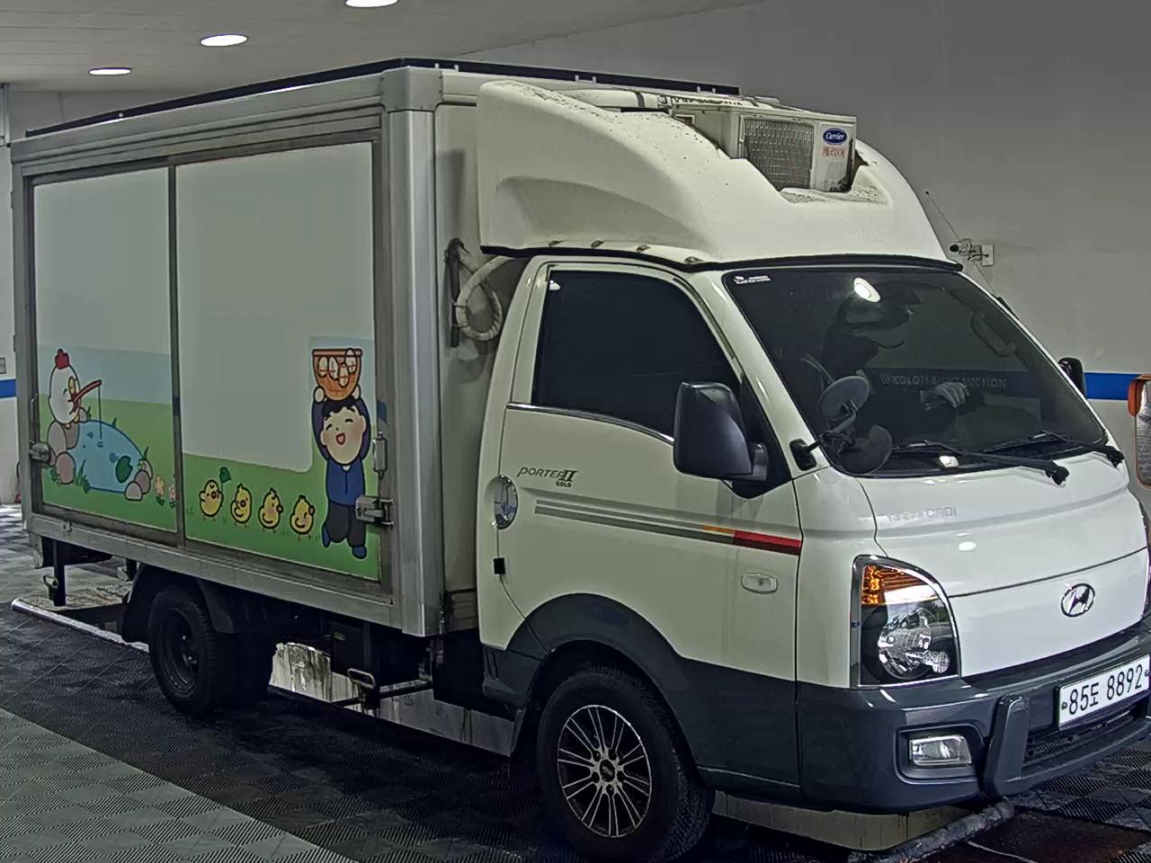 HYUNDAI PORTER II CRDi STANDARD CAB EXTRA LONG WHEELBASE GOLD 2016 - zdjęcie 3