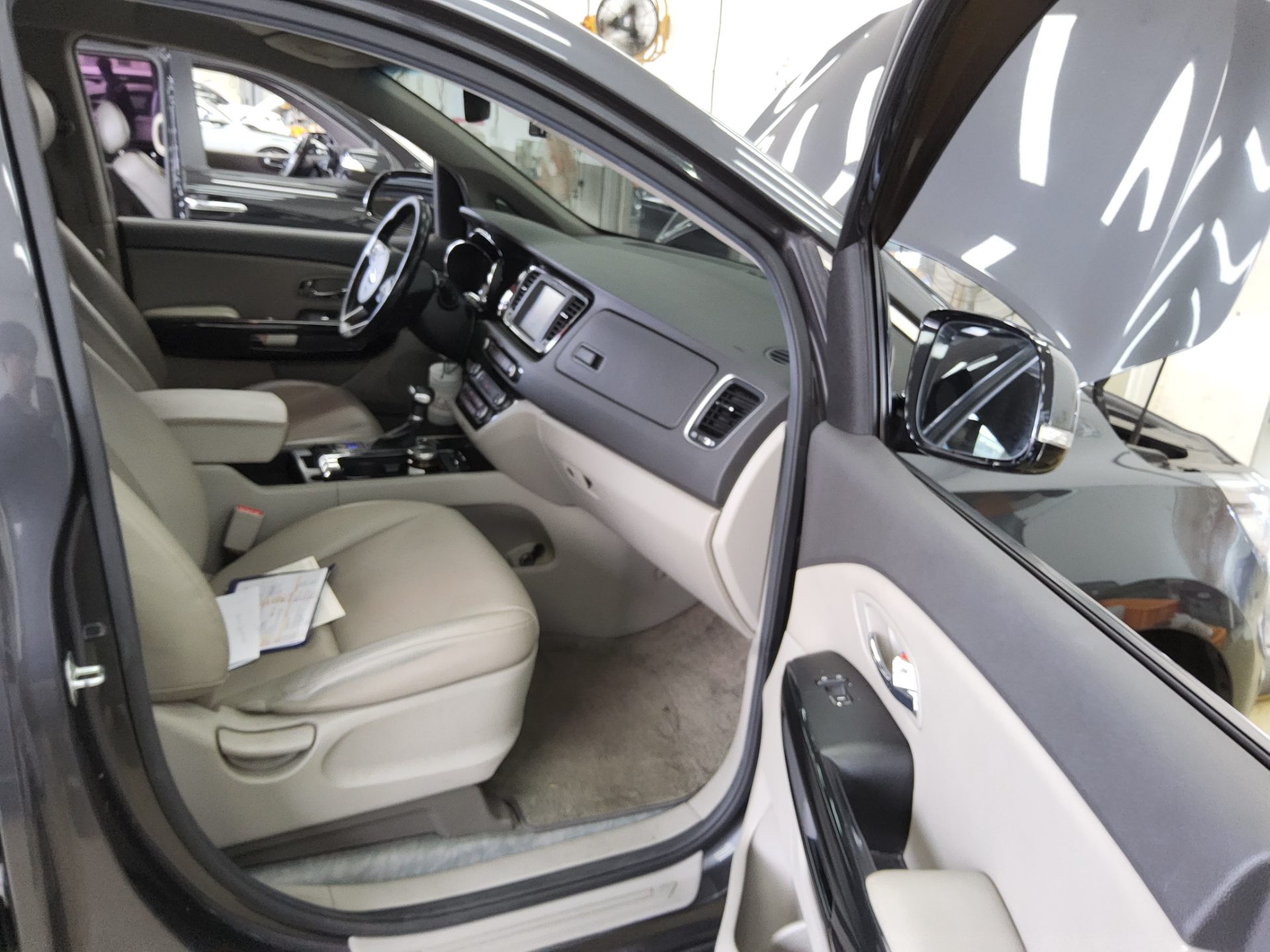 KIA ALL NEW CARNIVAL 9-SEATER DIESEL PRESTIGE 2017 - zdjęcie 14