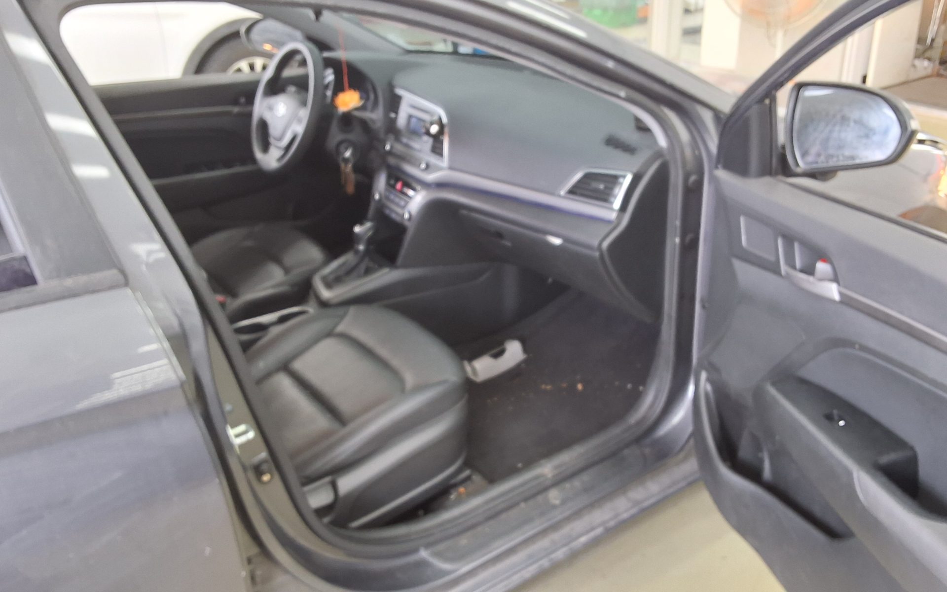 HYUNDAI AVANTE AD 1.6 DIESEL STYLE 2017 - zdjęcie 14