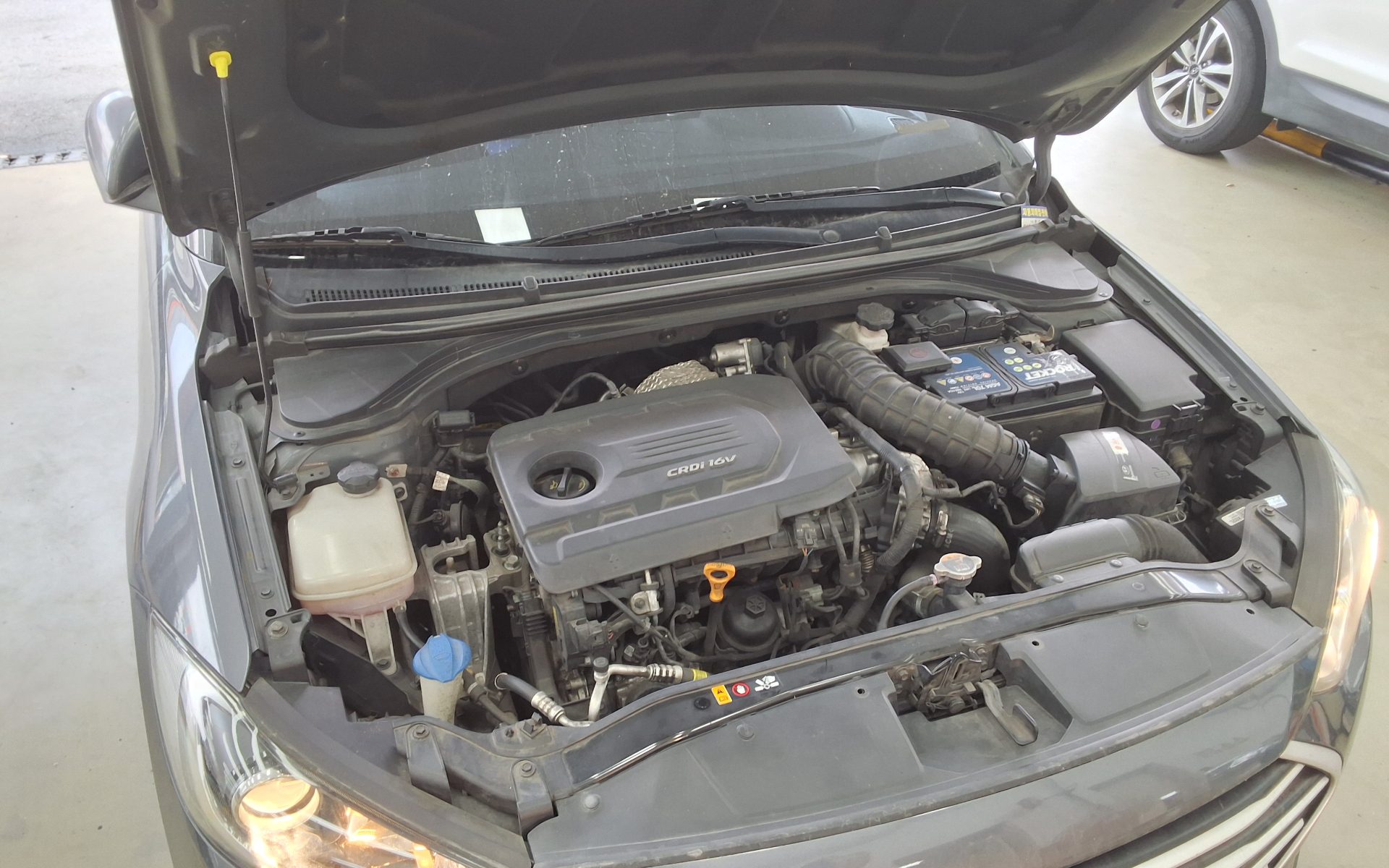 HYUNDAI AVANTE AD 1.6 DIESEL STYLE 2017 - zdjęcie 21