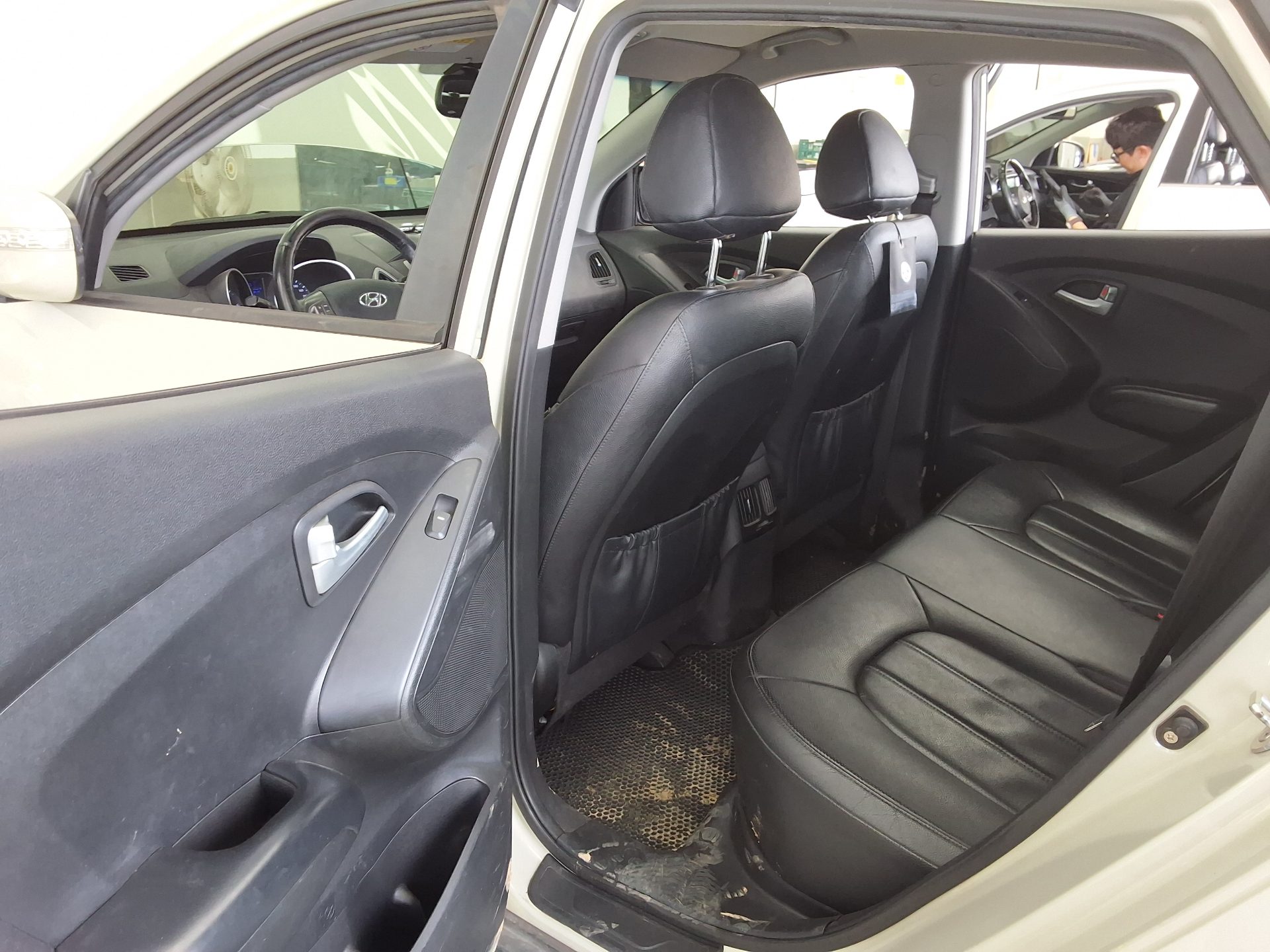 HYUNDAI NEW TUCSON ix DIESEL R2.0 2WD SMART SPECIAL 2014 - zdjęcie 12