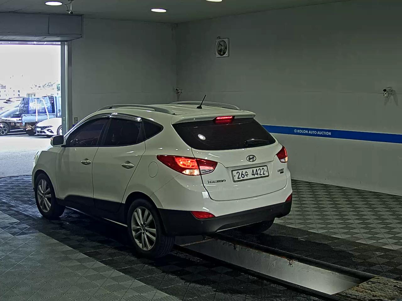 HYUNDAI TUCSON ix DIESEL R20 2WD LX20 LUXURY 2011 - zdjęcie 6