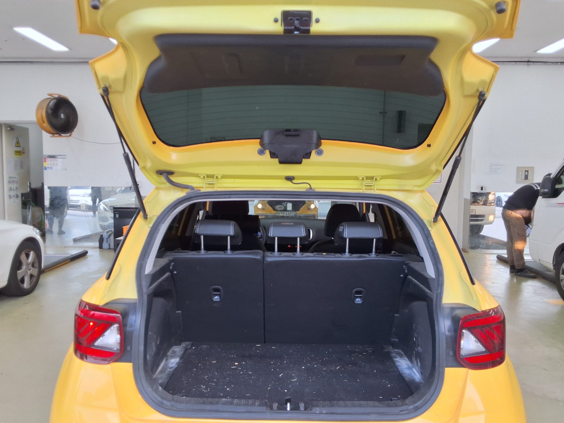 HYUNDAI VENUE 1.6 GASOLINE DRIVING SCHOOL USE 2021 - zdjęcie 15