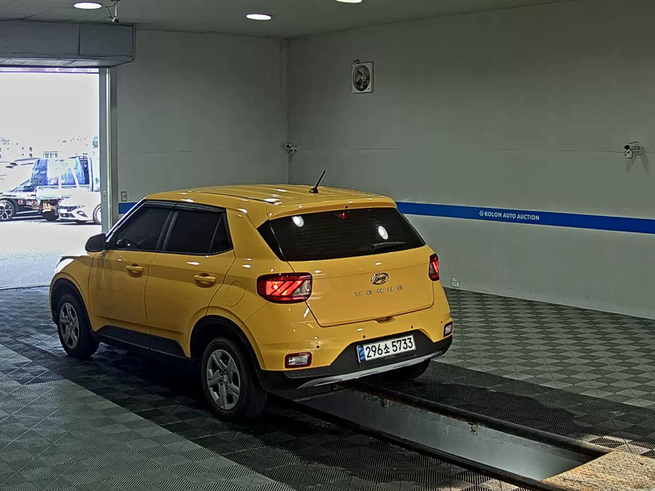 HYUNDAI VENUE 1.6 GASOLINE DRIVING SCHOOL USE 2021 - zdjęcie 6