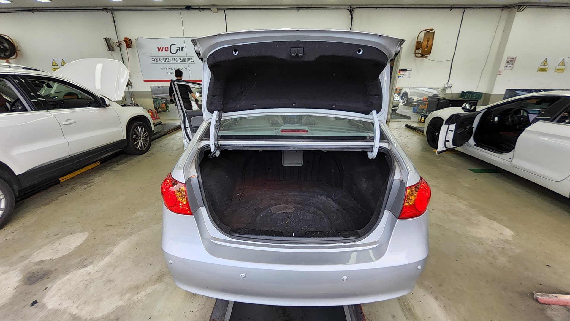 HYUNDAI AVANTE HD 1.6 VVT S16 LUXURY 2010 - zdjęcie 15