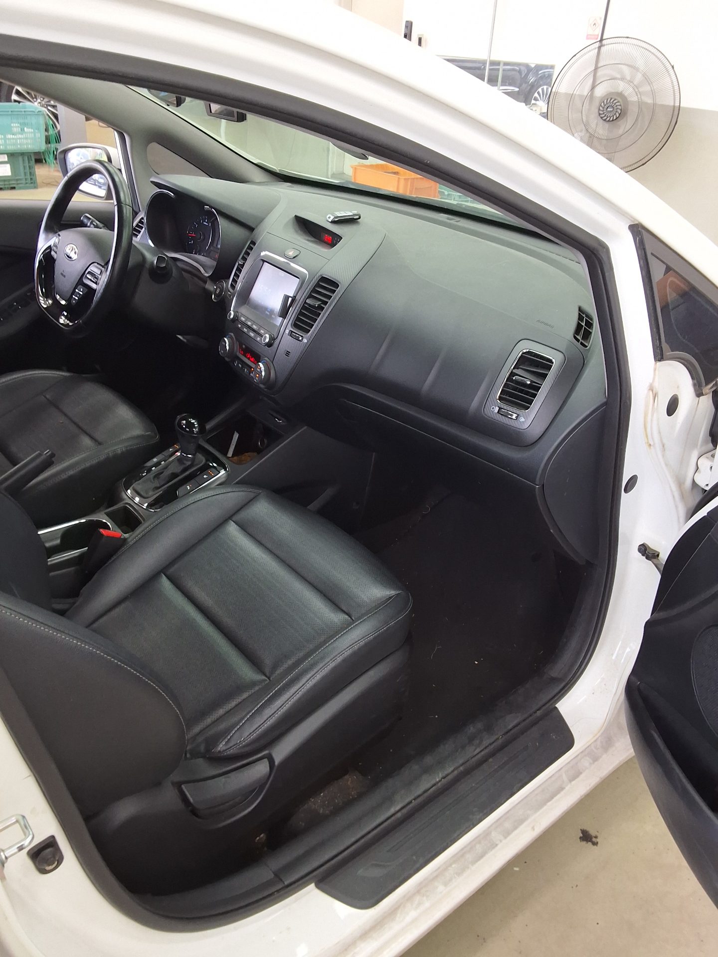 KIA THE NEW K3 1.6 GDI PRESTIGE 2016 - zdjęcie 14
