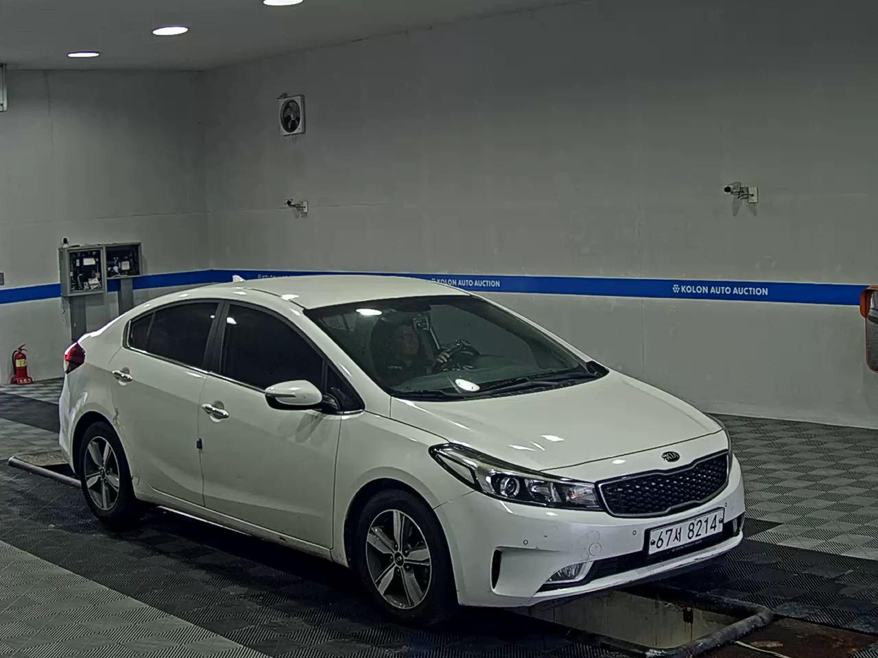 KIA THE NEW K3 1.6 GDI PRESTIGE 2016 - zdjęcie 3