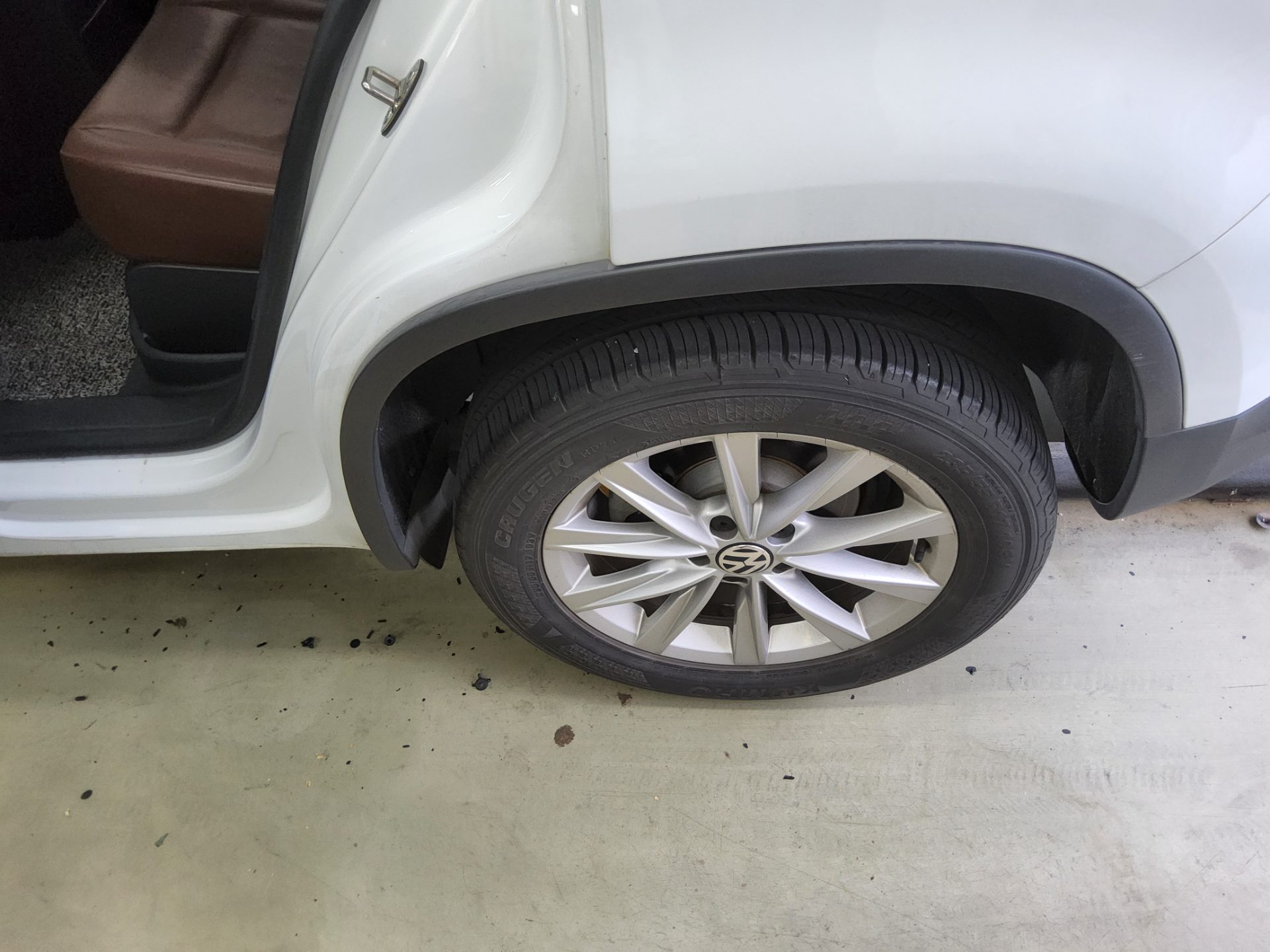 VOLKSWAGEN TIGUAN 2.0 TDI BLUEMOTION 2016 - zdjęcie 20