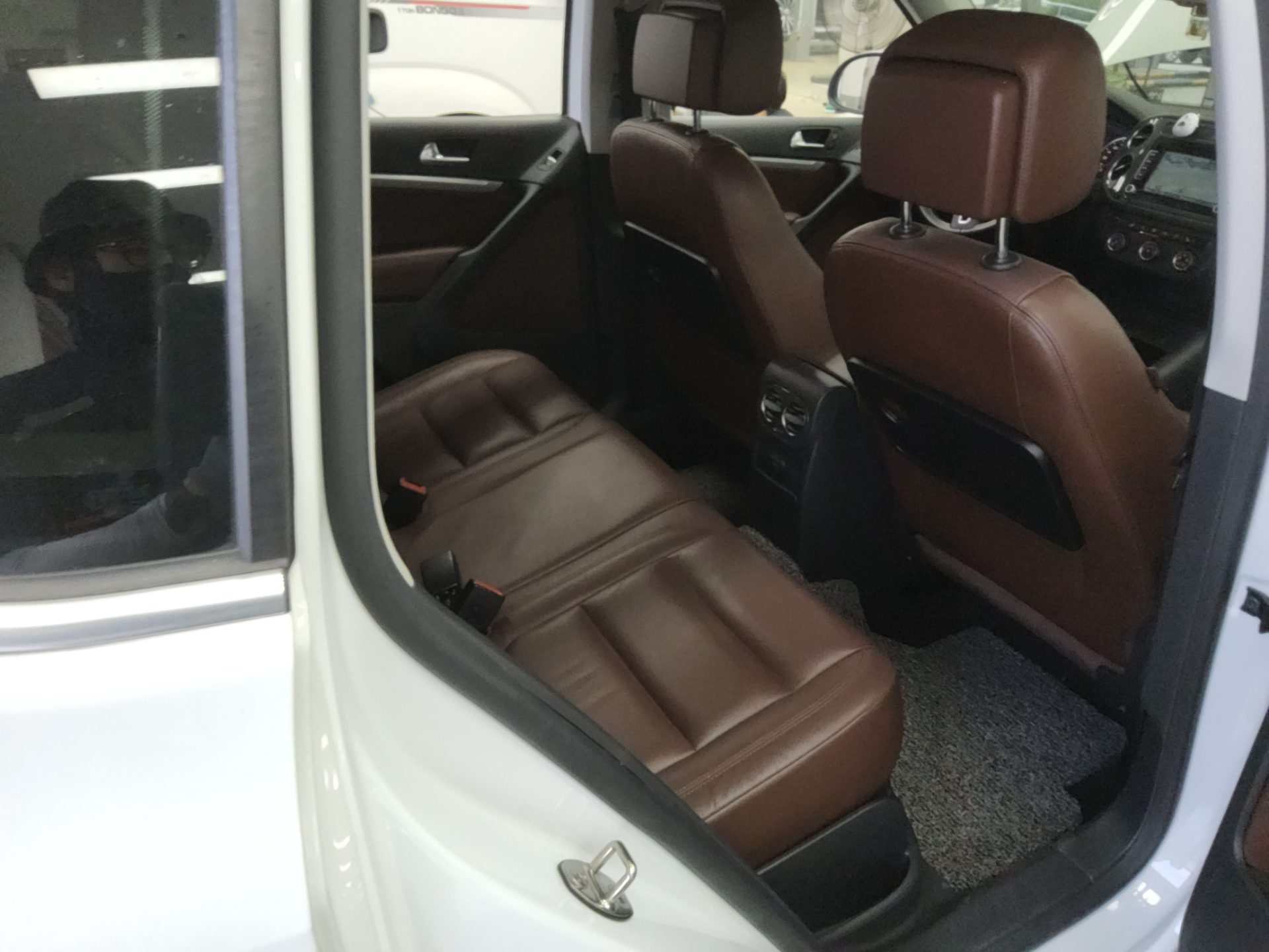 VOLKSWAGEN TIGUAN 2.0 TDI BLUEMOTION 2016 - zdjęcie 13