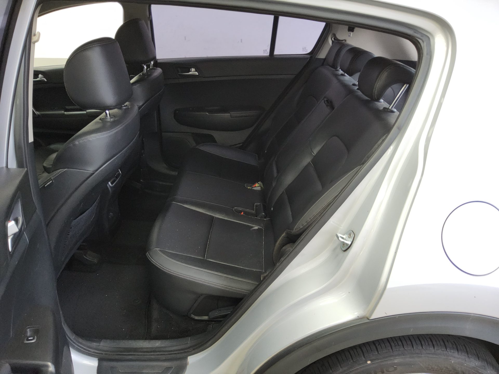 KIA NEW SPORTAGE 1.7 2WD NOBLESSE 2016 - zdjęcie 12