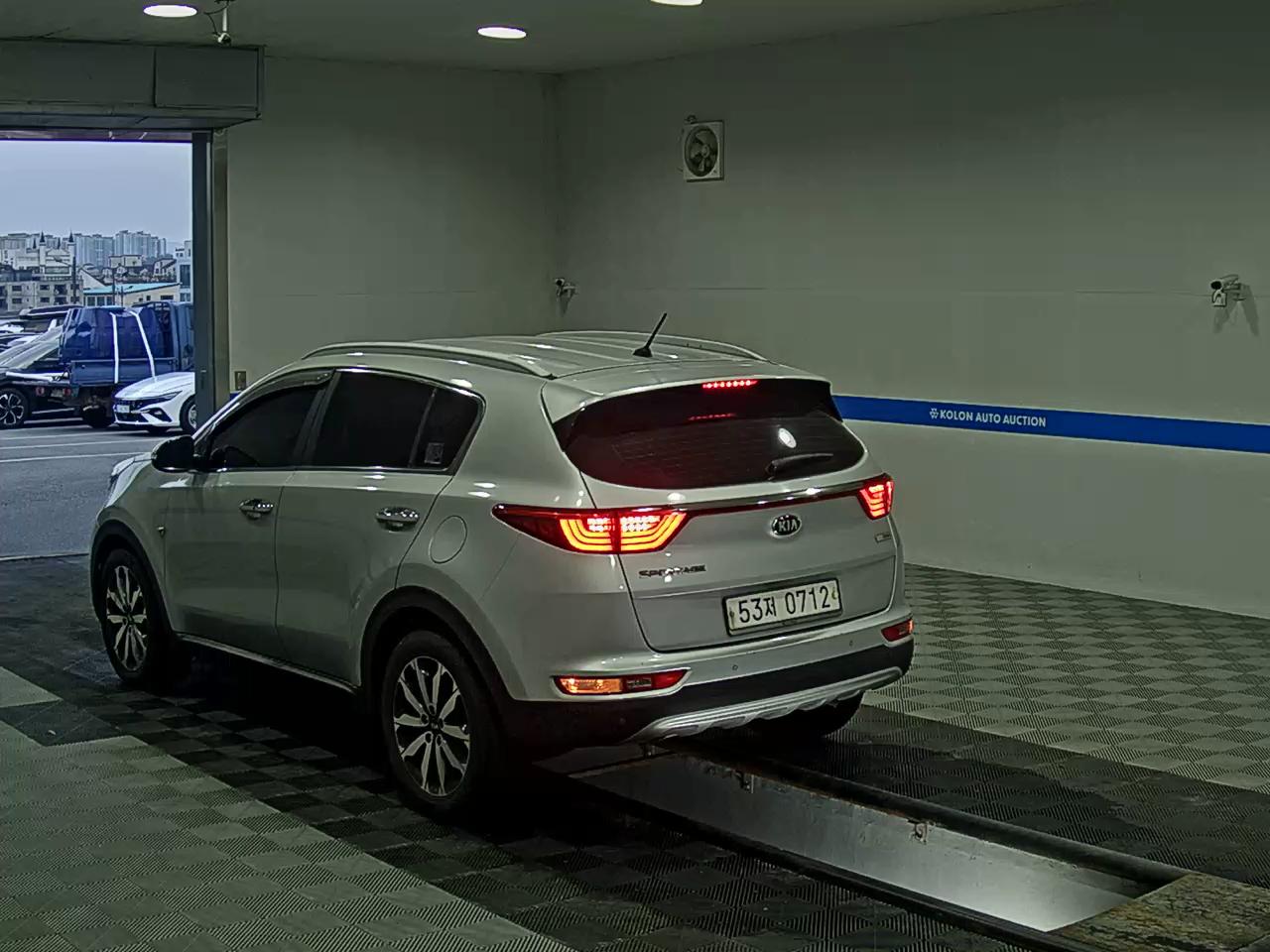 KIA NEW SPORTAGE 1.7 2WD NOBLESSE 2016 - zdjęcie 6