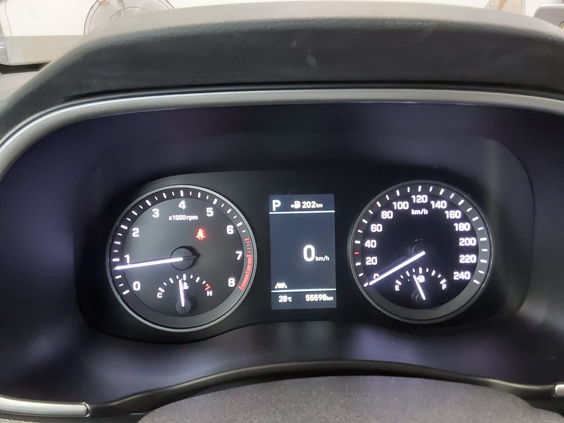 HYUNDAI NEW TUCSON 1.6 GASOLINE 2WD PREMIUM 2019 - zdjęcie 9