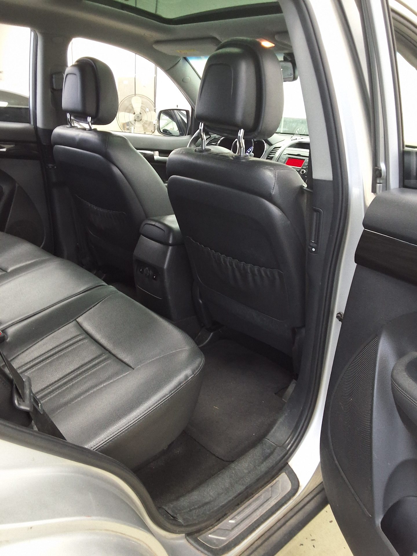 KIA SORENTO R DIESEL 2.2 2WD TLX LUXURY MODEL 2011 - zdjęcie 13
