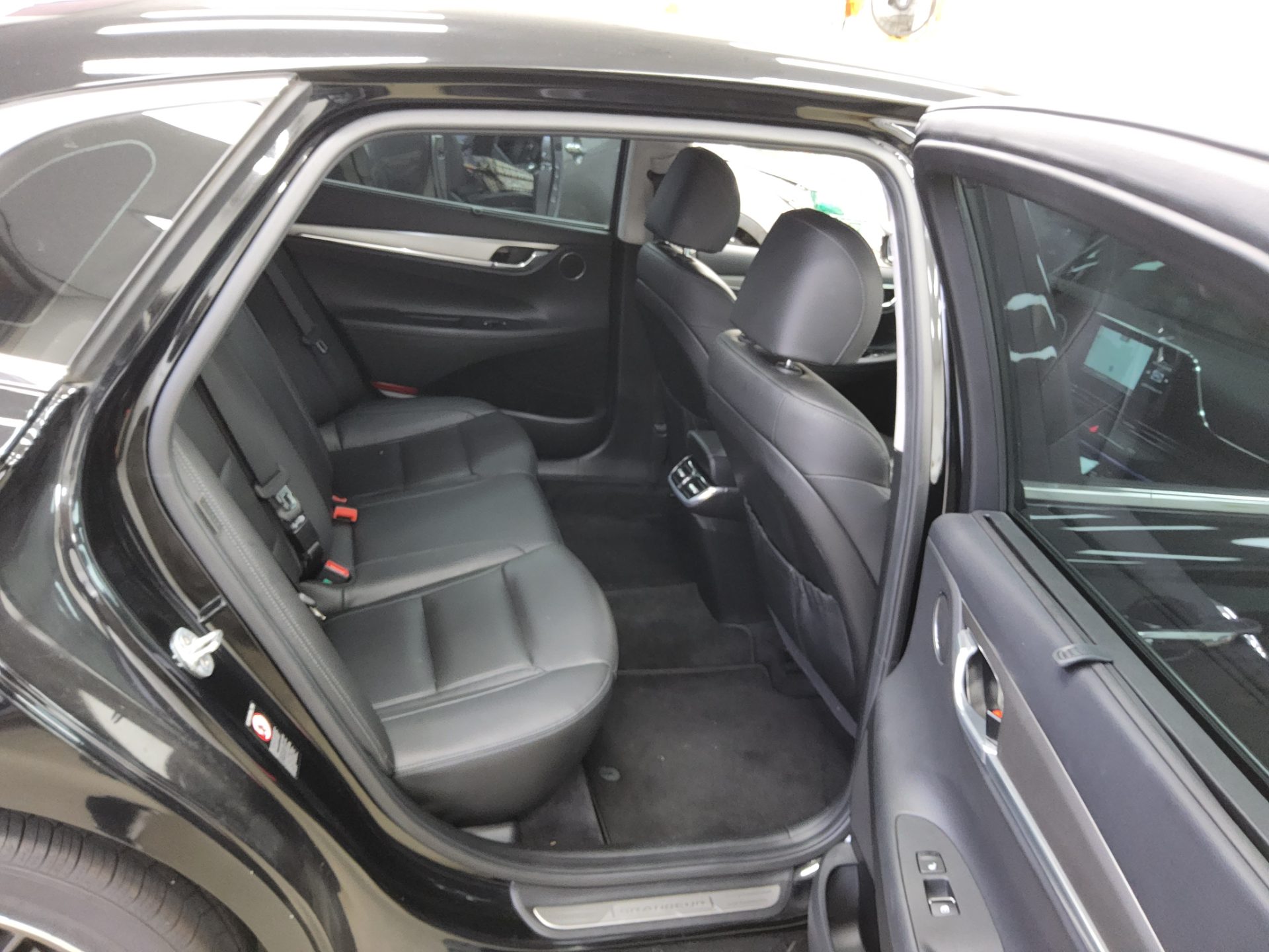 HYUNDAI THE NEW GRANDEUR IG GASOLINE 2.5 LE BLANC 2023 - zdjęcie 13