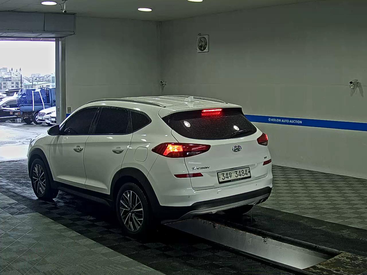 HYUNDAI NEW TUCSON 1.6 GASOLINE 2WD PREMIUM 2019 - zdjęcie 6