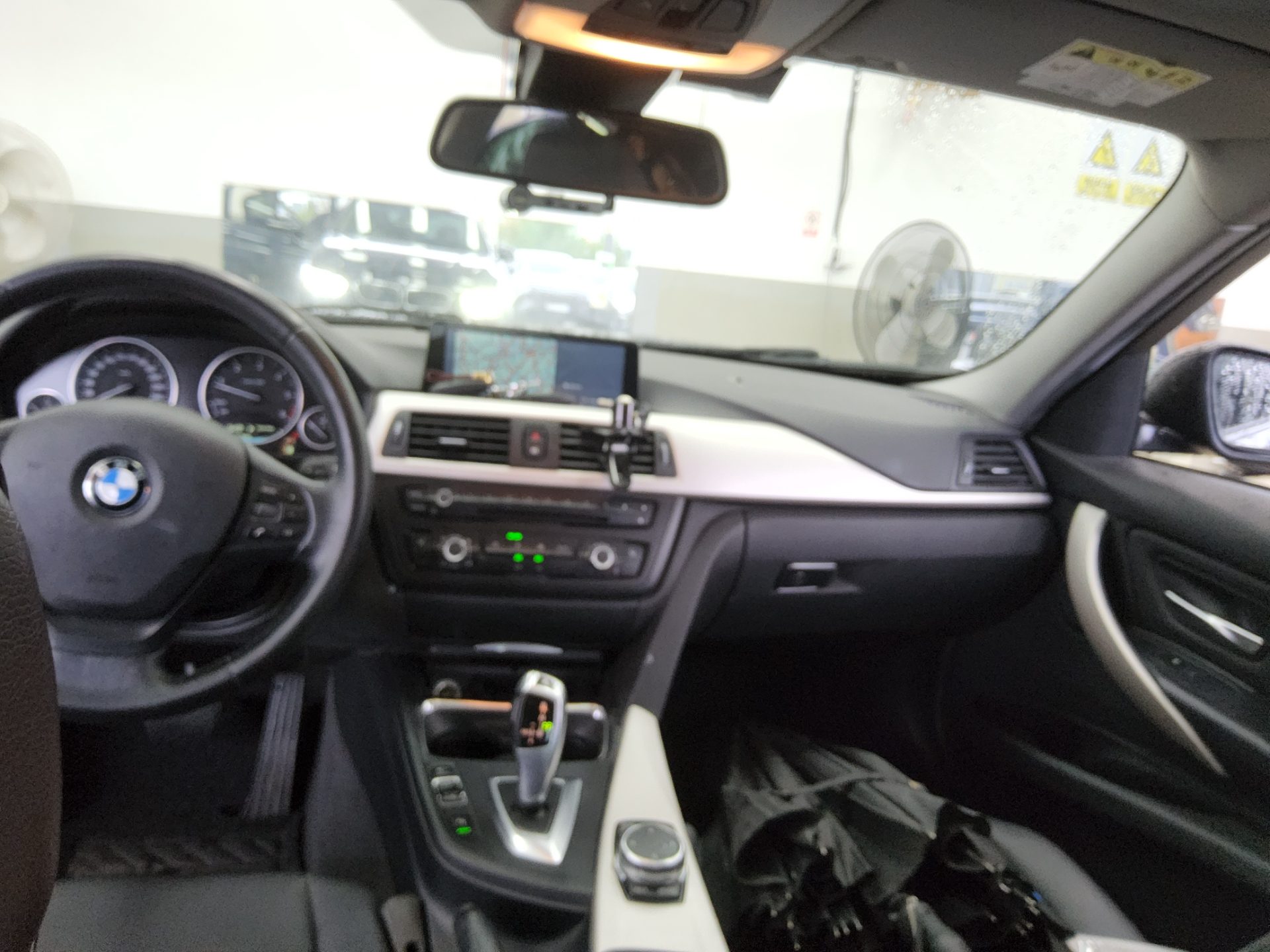 BMW 3 SERIES (6TH GEN) 320d ED EDITION 2015 - zdjęcie 11