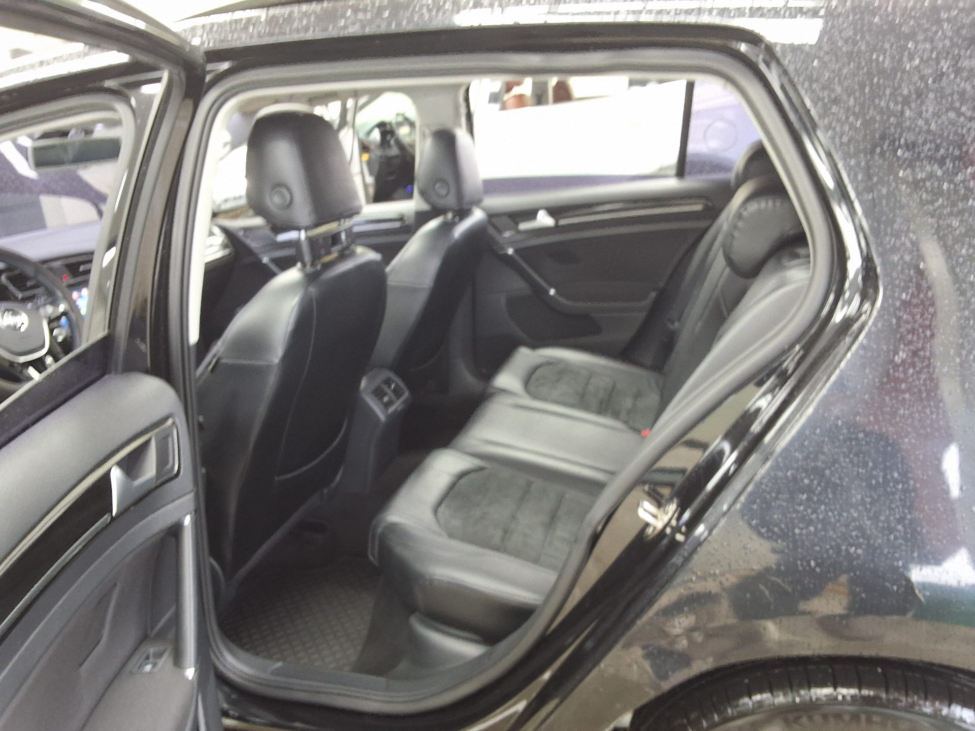 VOLKSWAGEN GOLF (7TH GEN) 2.0 TDI 2015 - zdjęcie 13