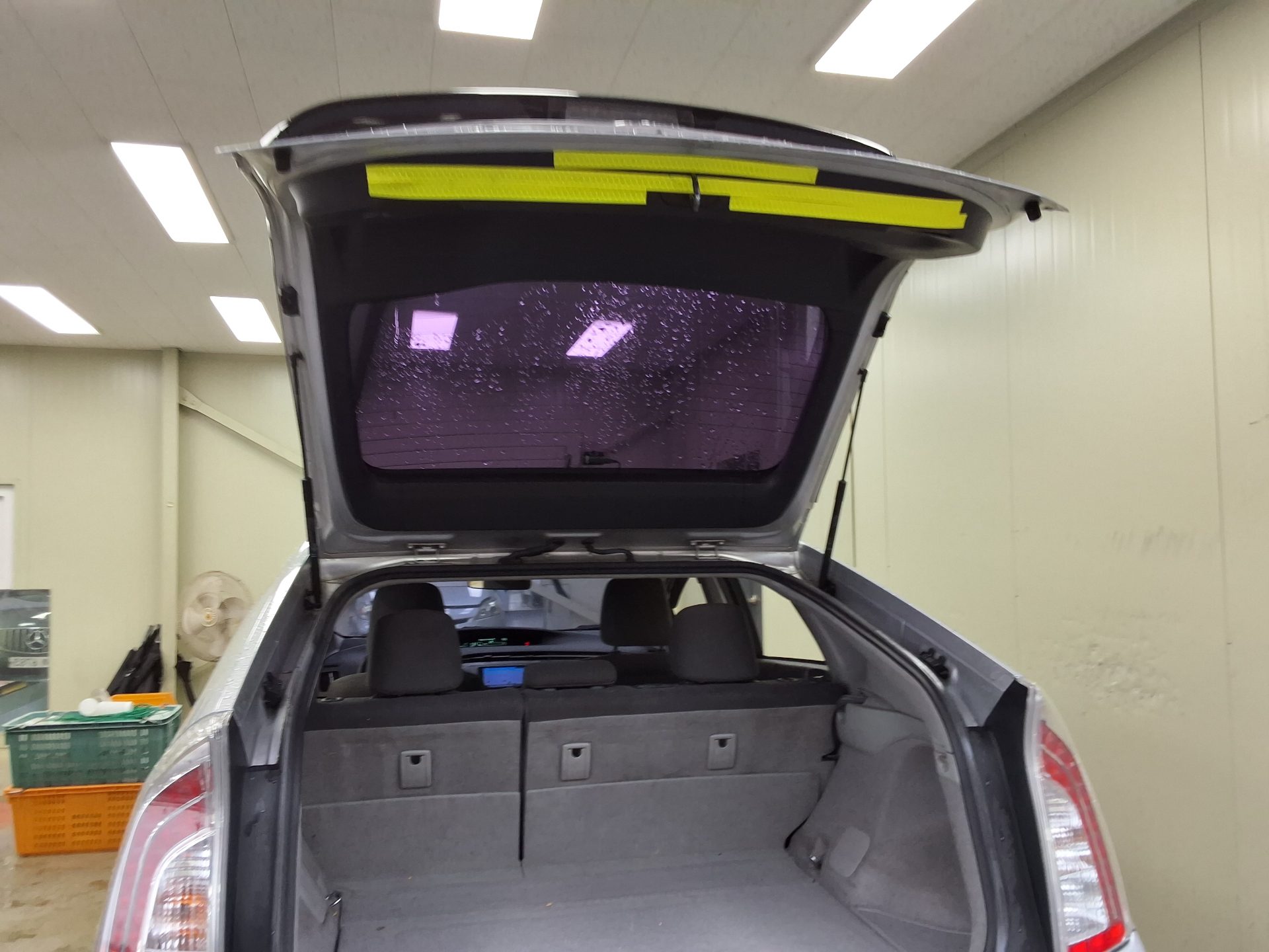 TOYOTA PRIUS (3RD GEN) 1.8 2012 - zdjęcie 16