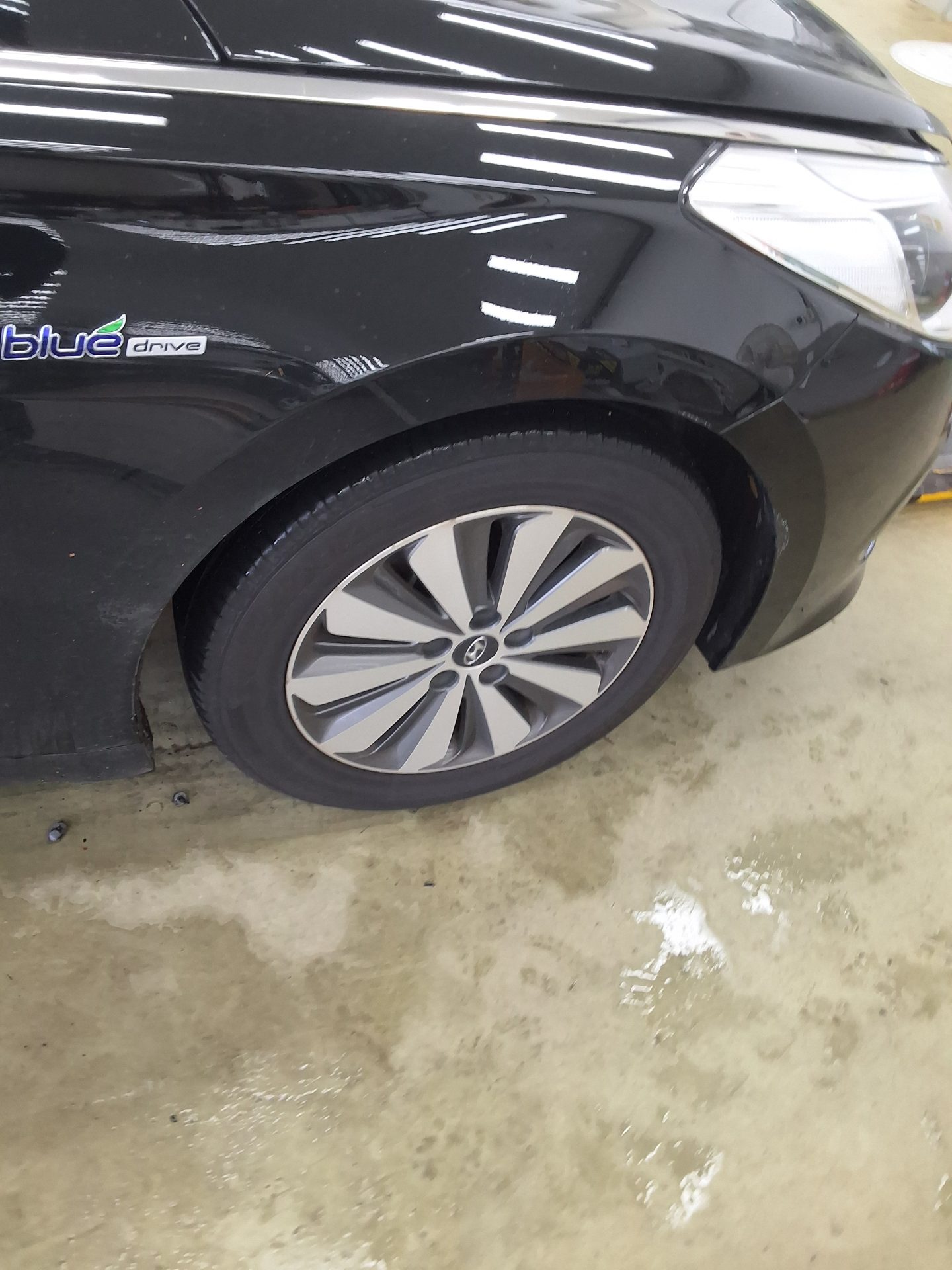HYUNDAI GRANDEUR HG HYBRID 2.4 HEV PREMIUM COLLECTION 2017 - zdjęcie 22