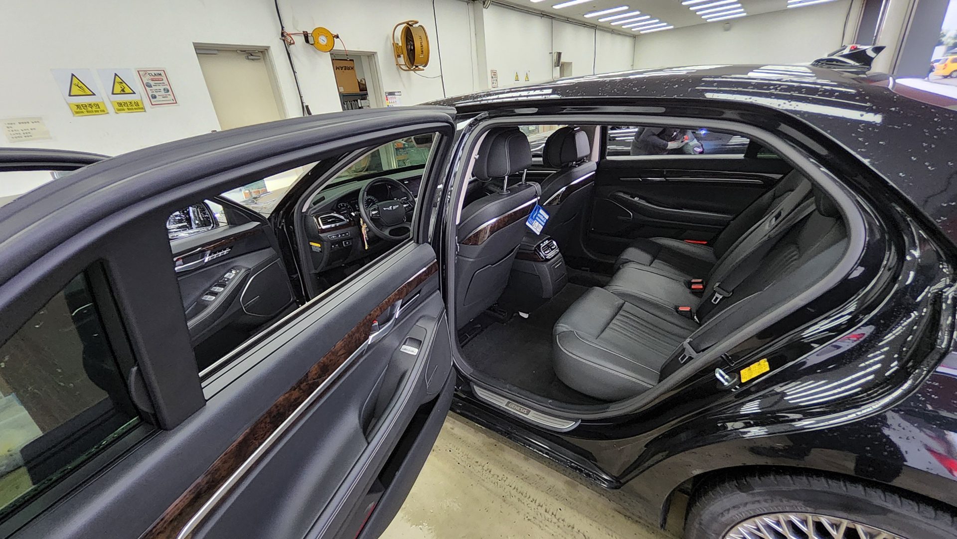 GENESIS G90 3.8 AWD PREMIUM LUXURY 2021 - zdjęcie 12