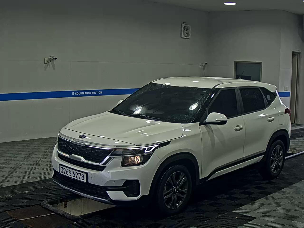 KIA SELTOS 1.6 GASOLINE 2WD PRESTIGE 2020 - zdjęcie 2