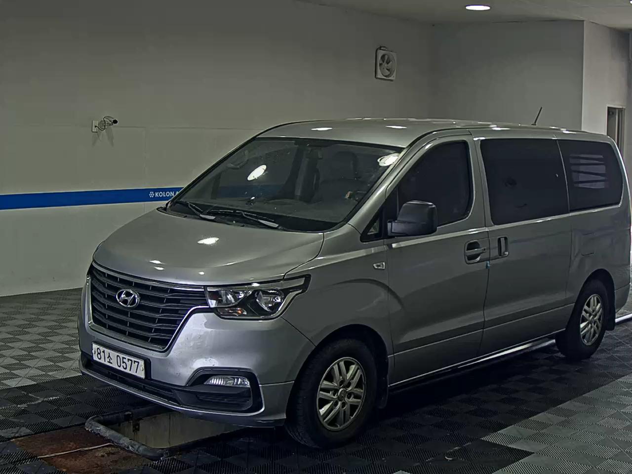 HYUNDAI THE NEW GRAND STAREX 5-SEATER DIESEL VAN SMART 2019 - zdjęcie 2