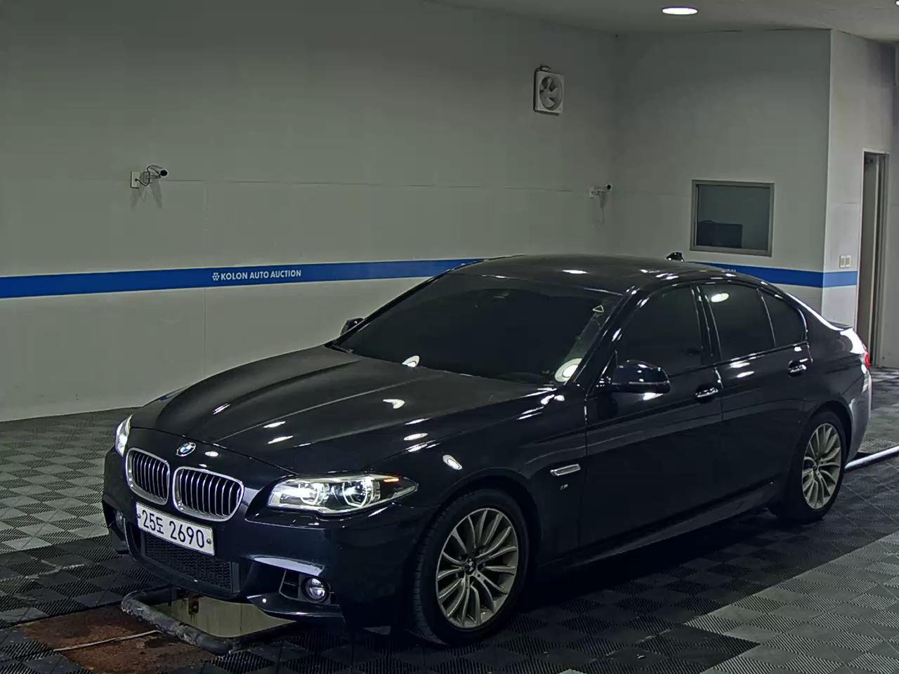 BMW 5 SERIES (6TH GEN) 520d xDRIVE M AERODYNAMIC 2016 - zdjęcie 2