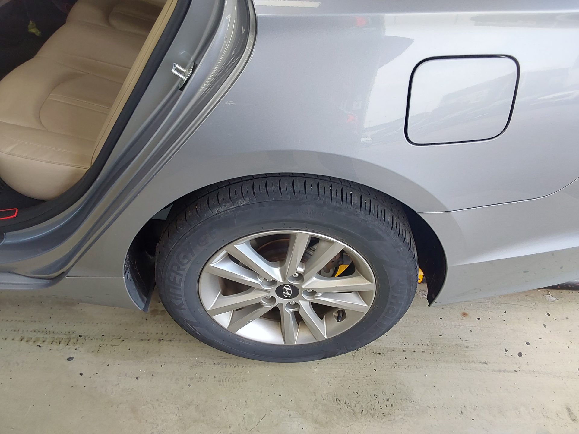 HYUNDAI LF SONATA LPi RENTAL CAR PREMIUM 2015 - zdjęcie 21