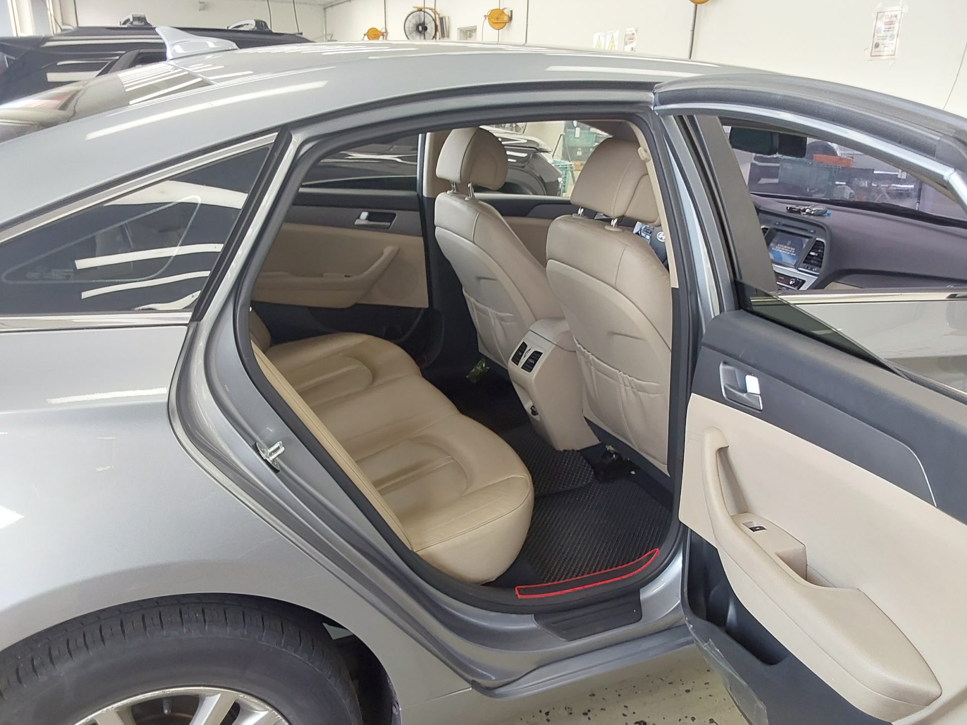 HYUNDAI LF SONATA LPi RENTAL CAR PREMIUM 2015 - zdjęcie 13