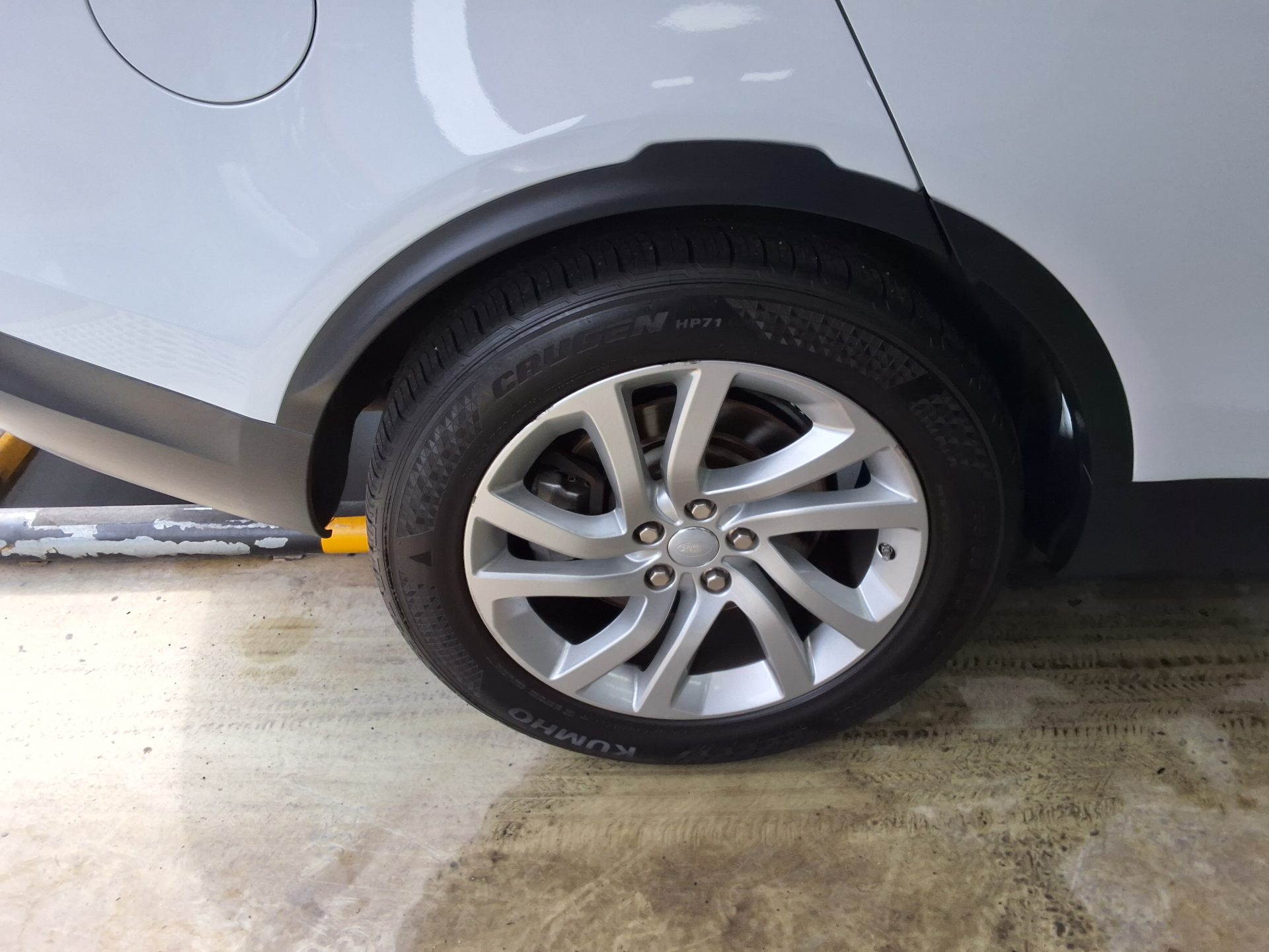 LAND ROVER DISCOVERY 5 3.0 TD6 HSE 2017 - zdjęcie 22