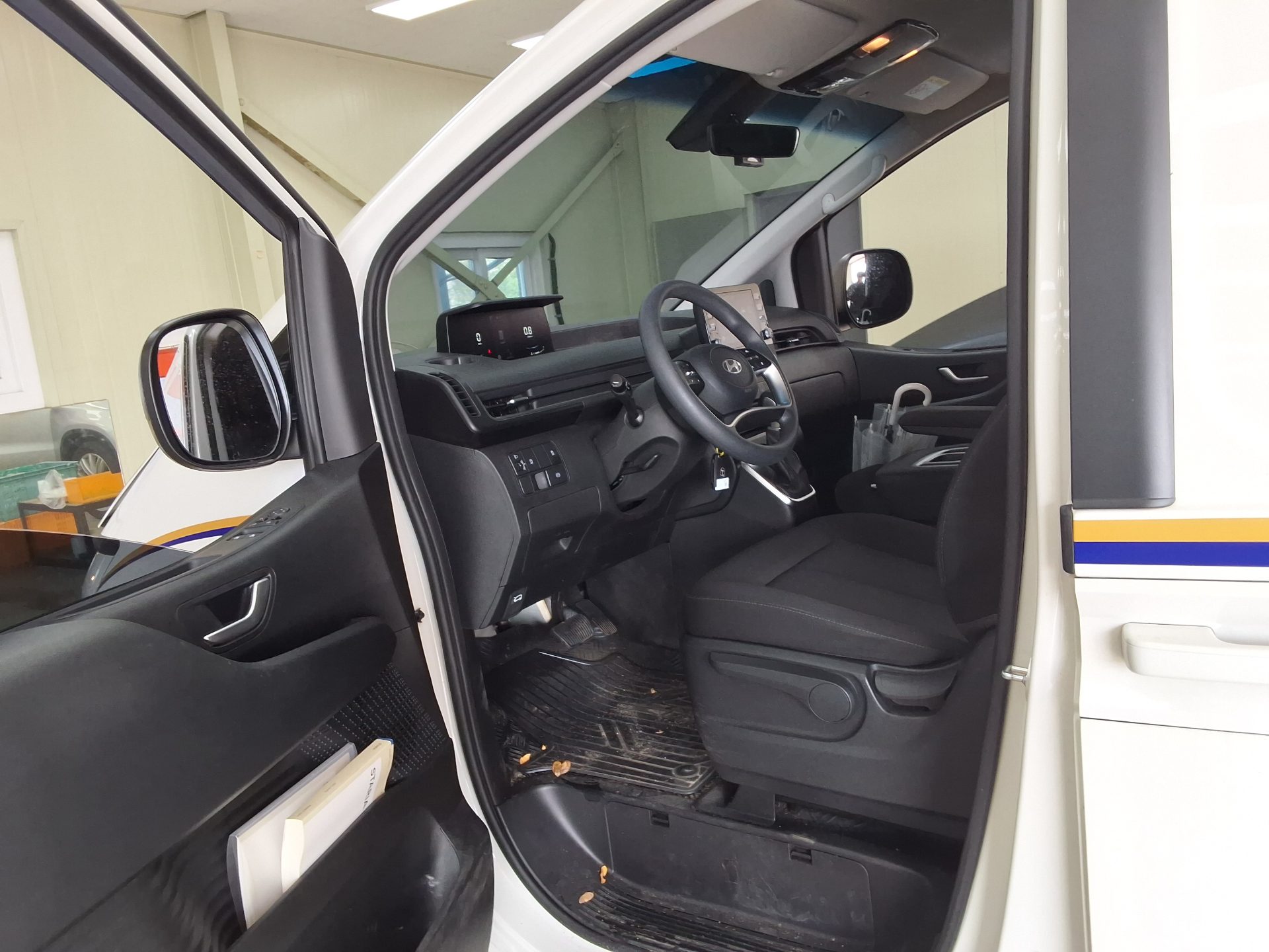 HYUNDAI STARIA 2.2 DIESEL CARGO 3-SEATER SMART 2025 - zdjęcie 10