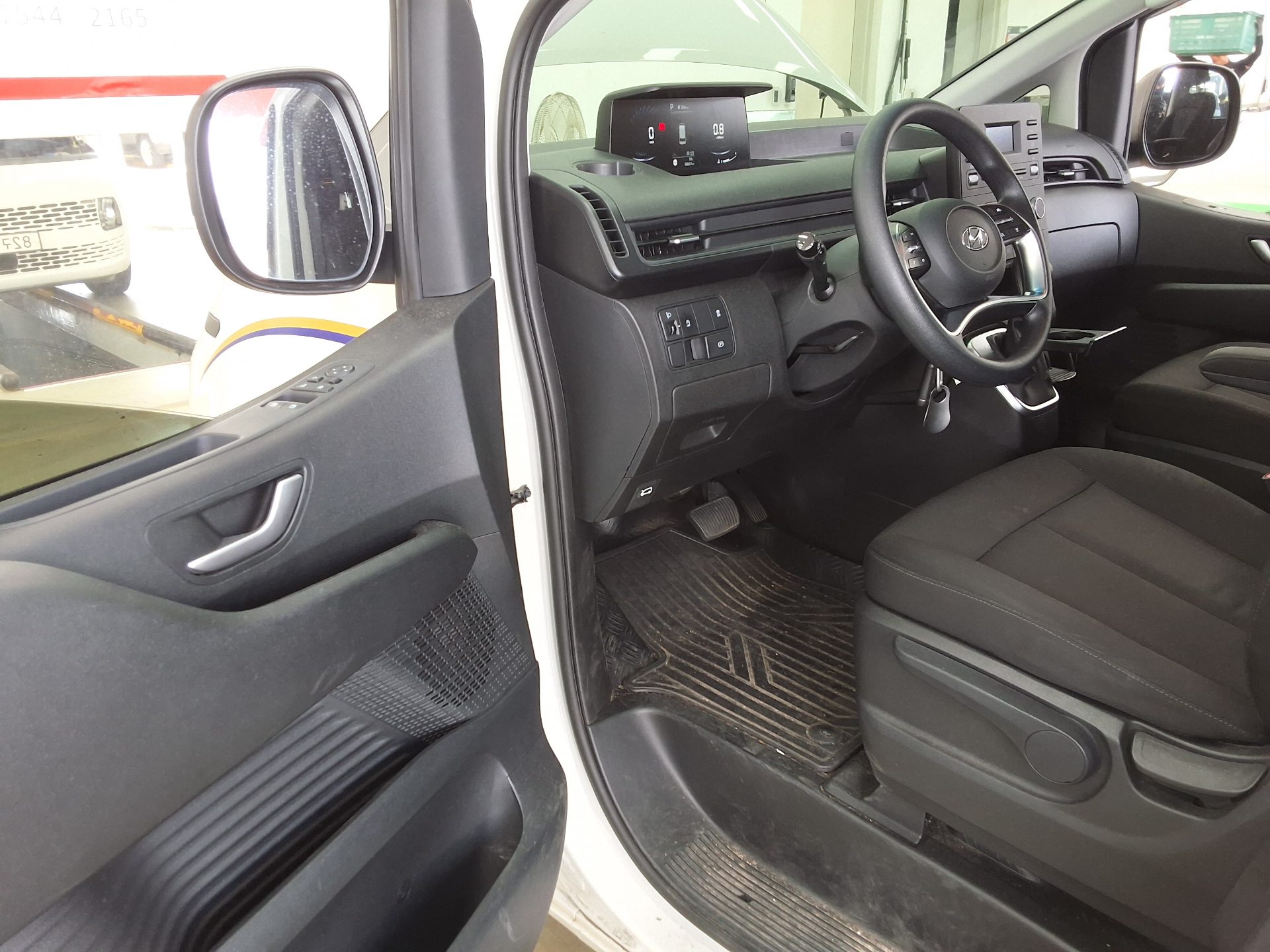 HYUNDAI STARIA 2.2 DIESEL CARGO 5-SEATER SMART 2022 - zdjęcie 10