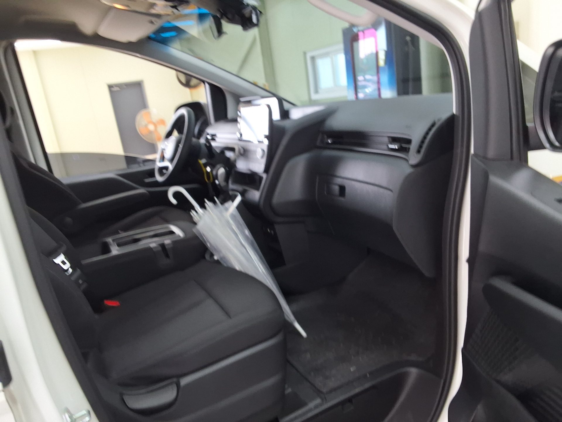 HYUNDAI STARIA 2.2 DIESEL CARGO 3-SEATER SMART 2025 - zdjęcie 14