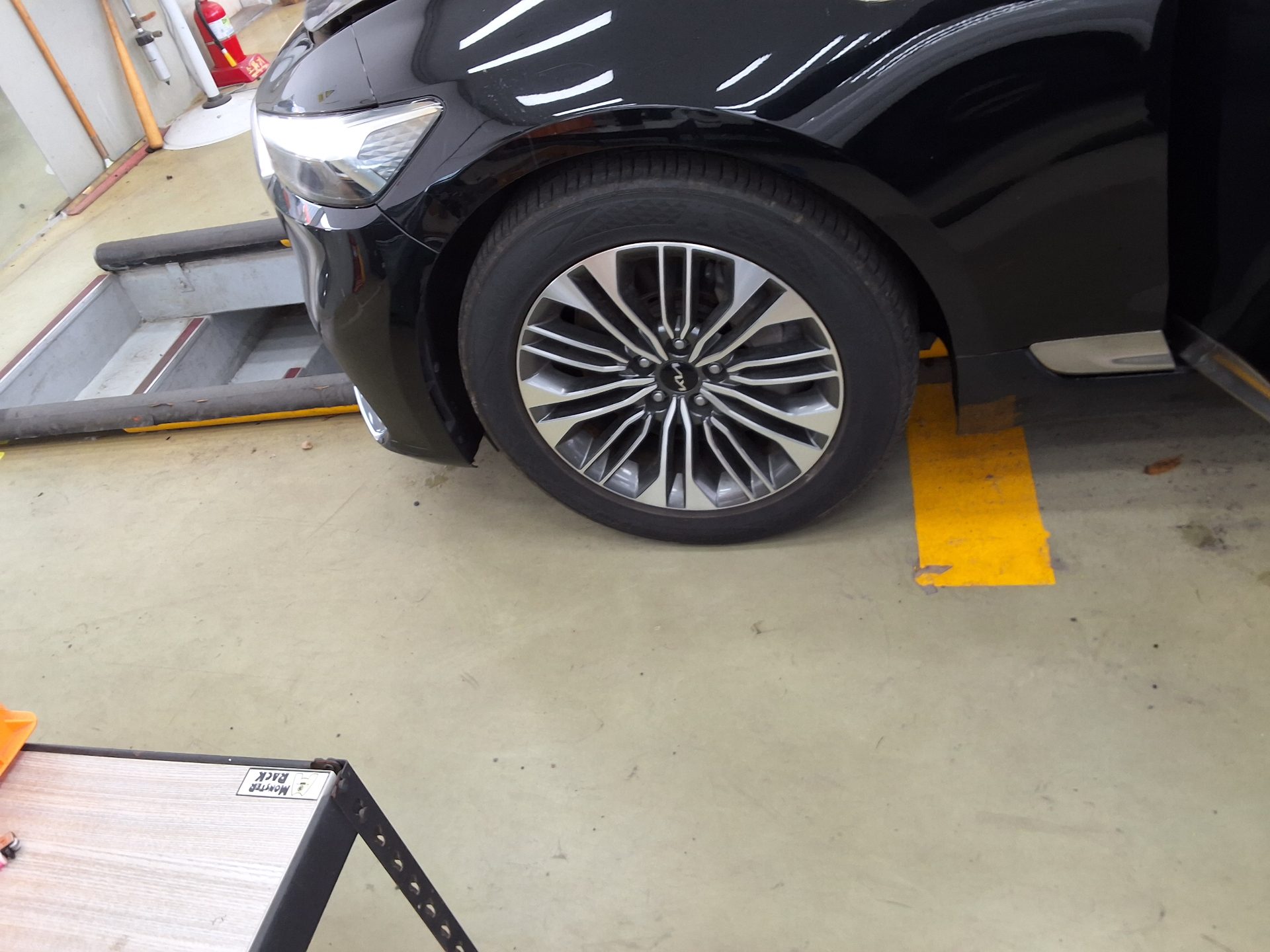 KIA THE NEW K9 (RJ) 3.8 GASOLINE PLATINUM 2022 - zdjęcie 35
