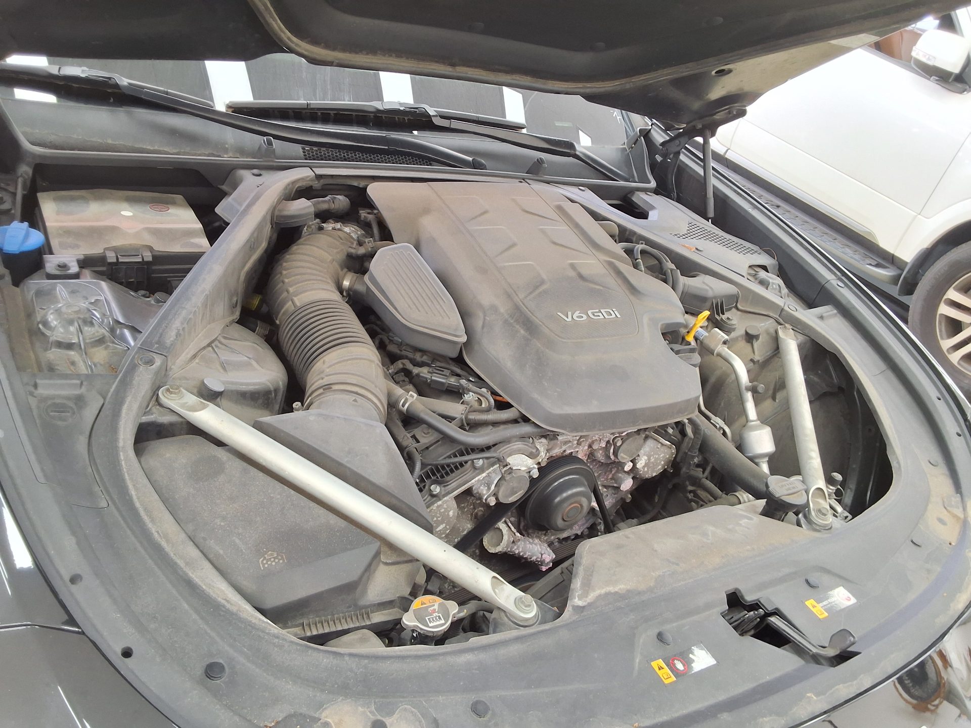 KIA THE NEW K9 (RJ) 3.8 GASOLINE PLATINUM 2022 - zdjęcie 32