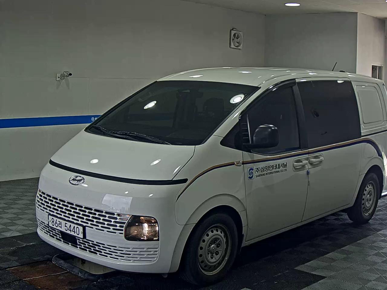 HYUNDAI STARIA 2.2 DIESEL CARGO 5-SEATER SMART 2022 - zdjęcie 2