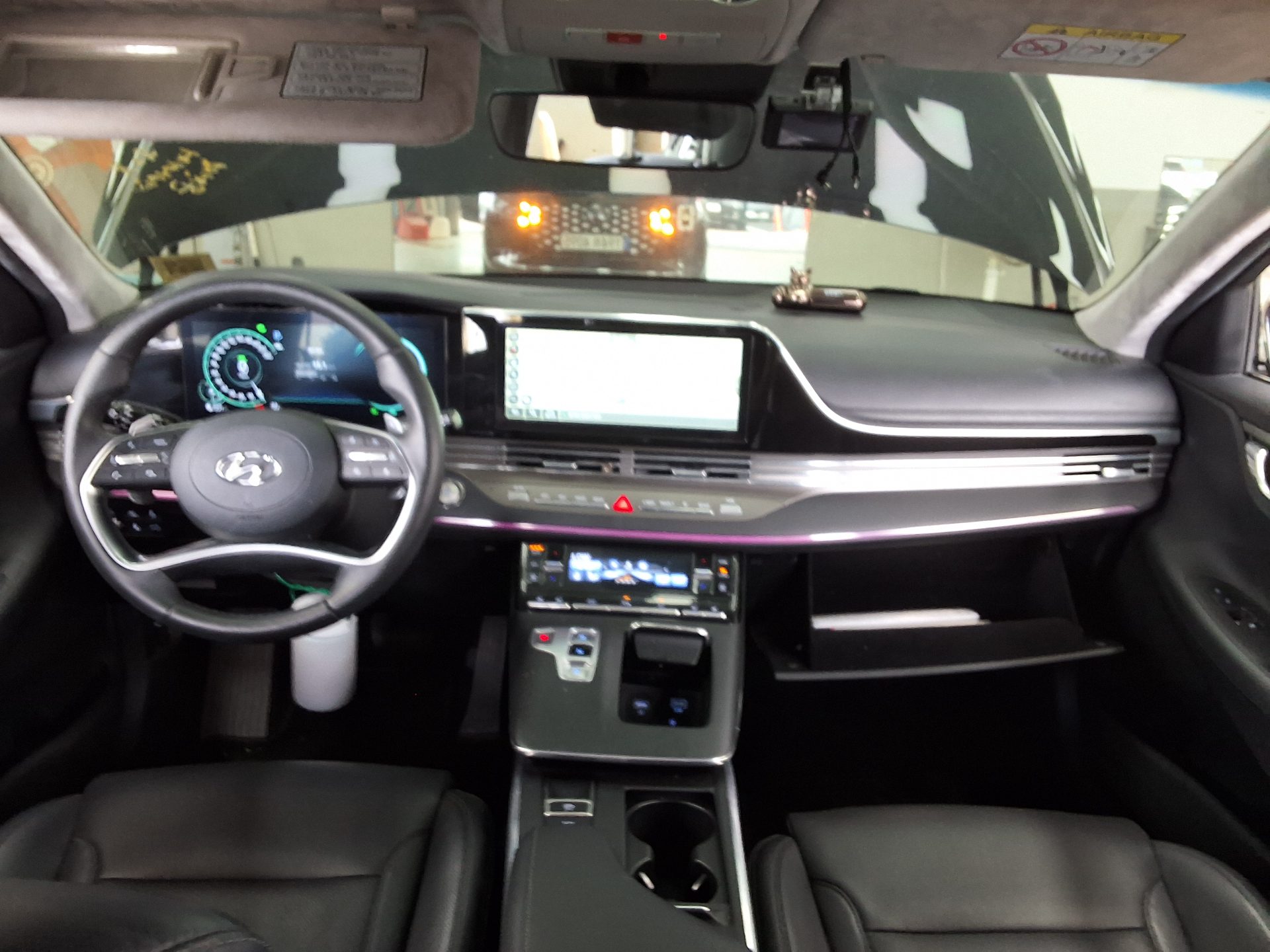 HYUNDAI THE NEW GRANDEUR IG HYBRID 2.4 HEV LE BLANC 2023 - zdjęcie 14