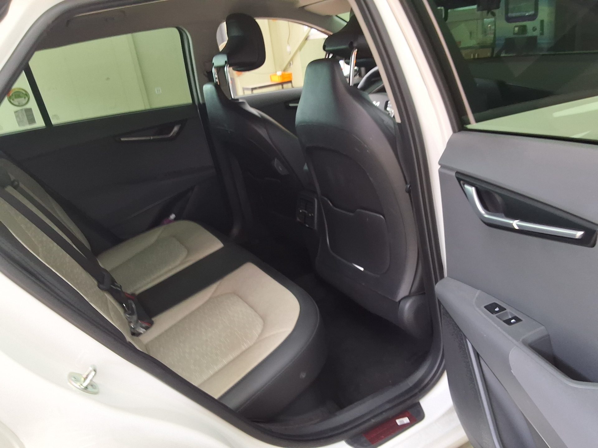 KIA THE ALL NEW NIRO 1.6 HEV PRESTIGE 2024 - zdjęcie 19