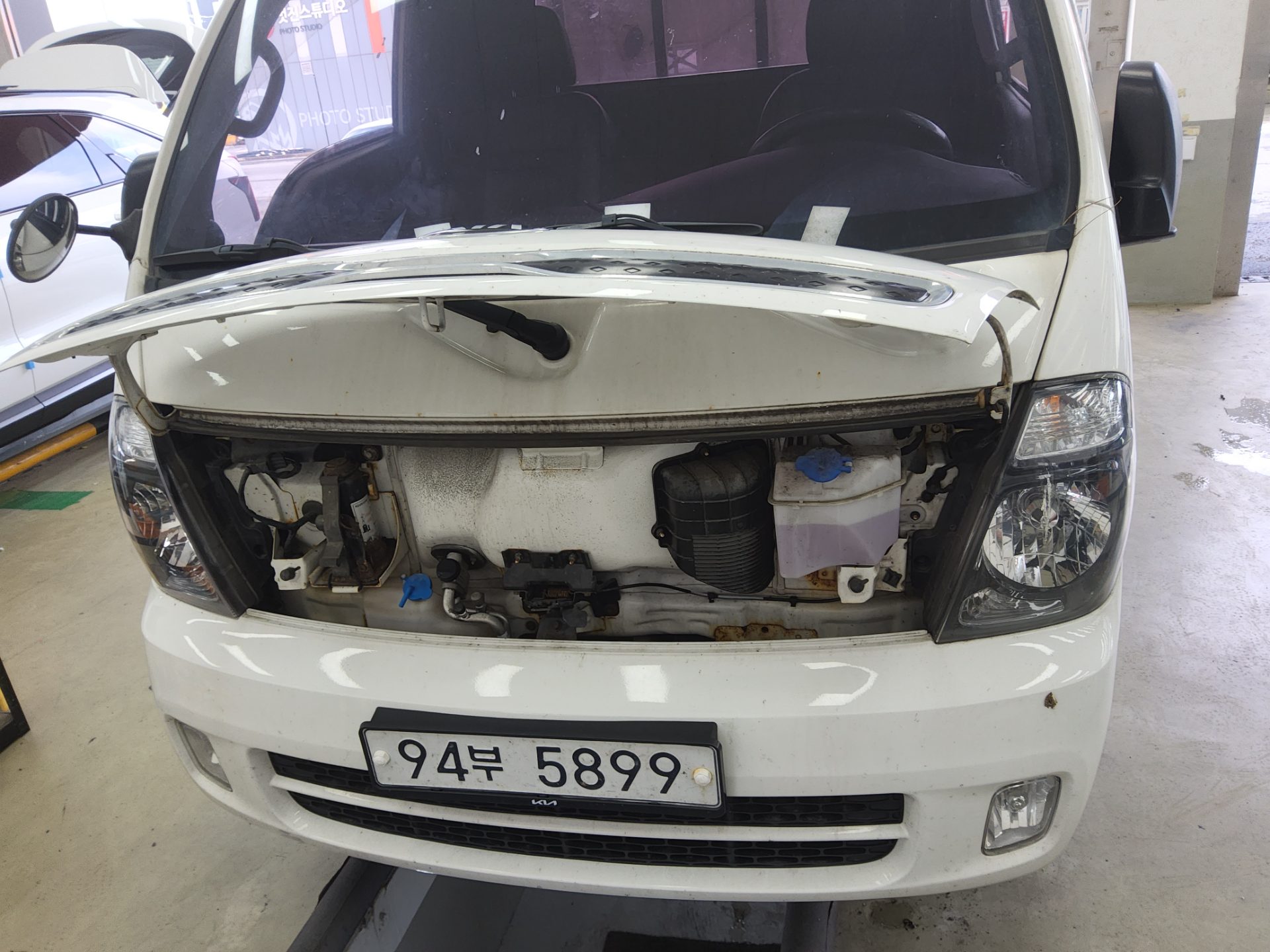 KIA BONGO III CARGO CRDi KING CAB EXTRA LONG WHEELBASE 2019 - zdjęcie 16