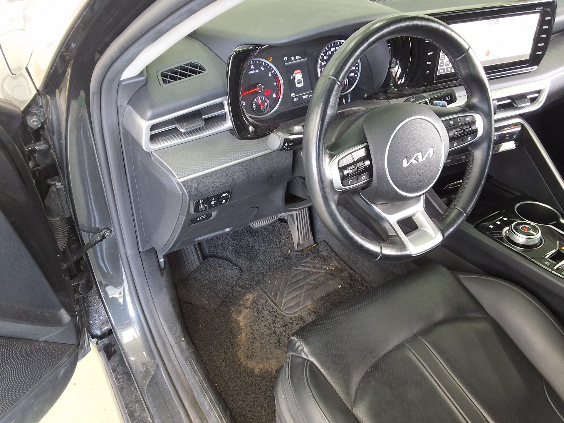 KIA NEW K5 (DL3) 2.0 GASOLINE PRESTIGE 2022 - zdjęcie 28