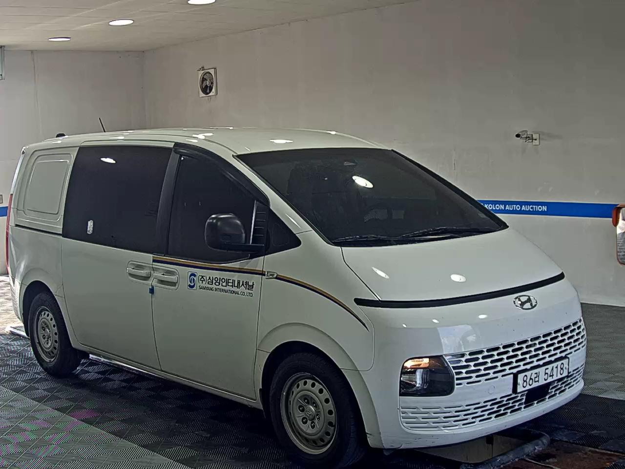 HYUNDAI STARIA 2.2 DIESEL CARGO 5-SEATER SMART 2022 - zdjęcie 3